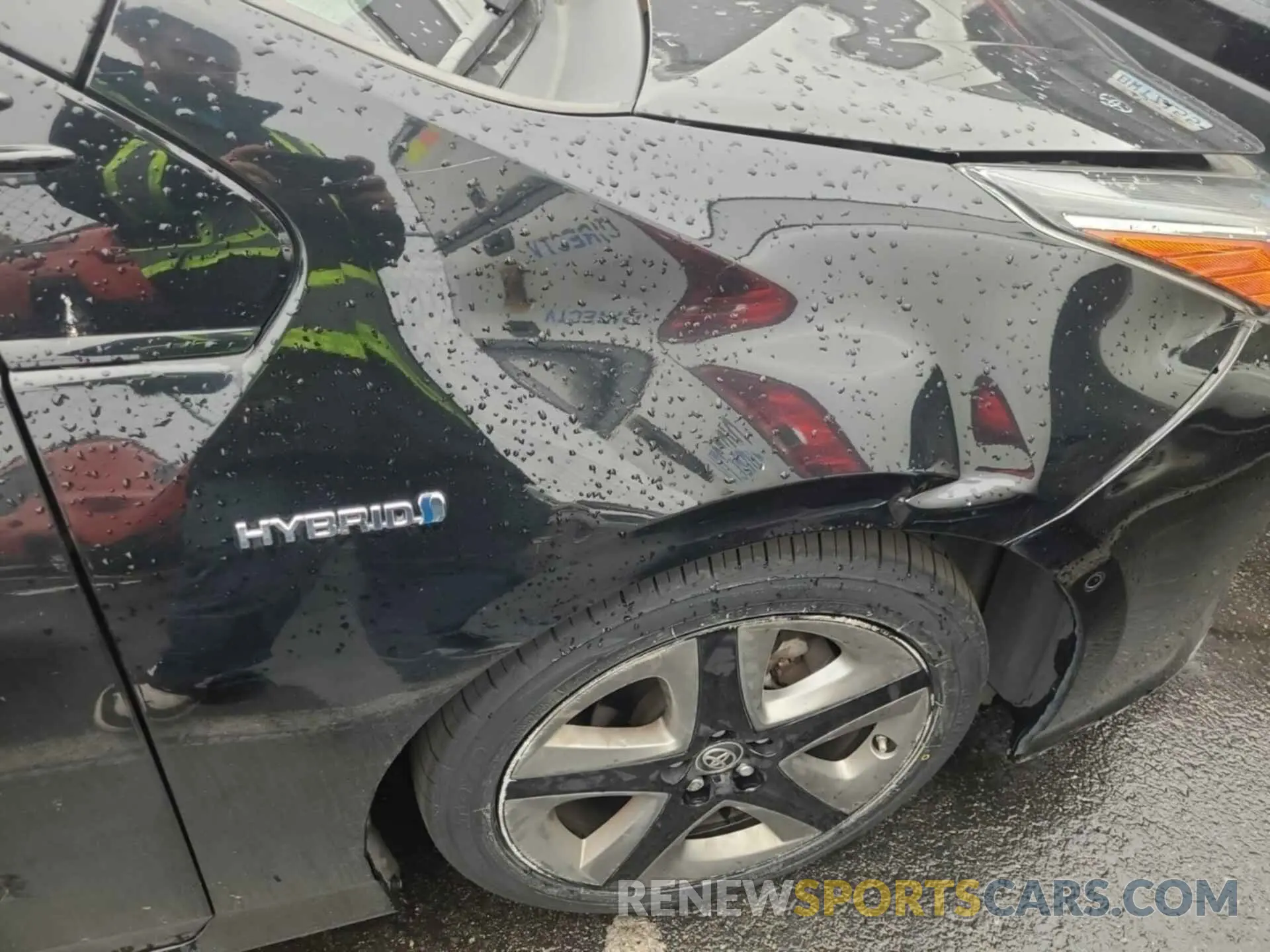 18 Photograph of a damaged car JTDKARFU4L3115093 TOYOTA PRIUS 2020