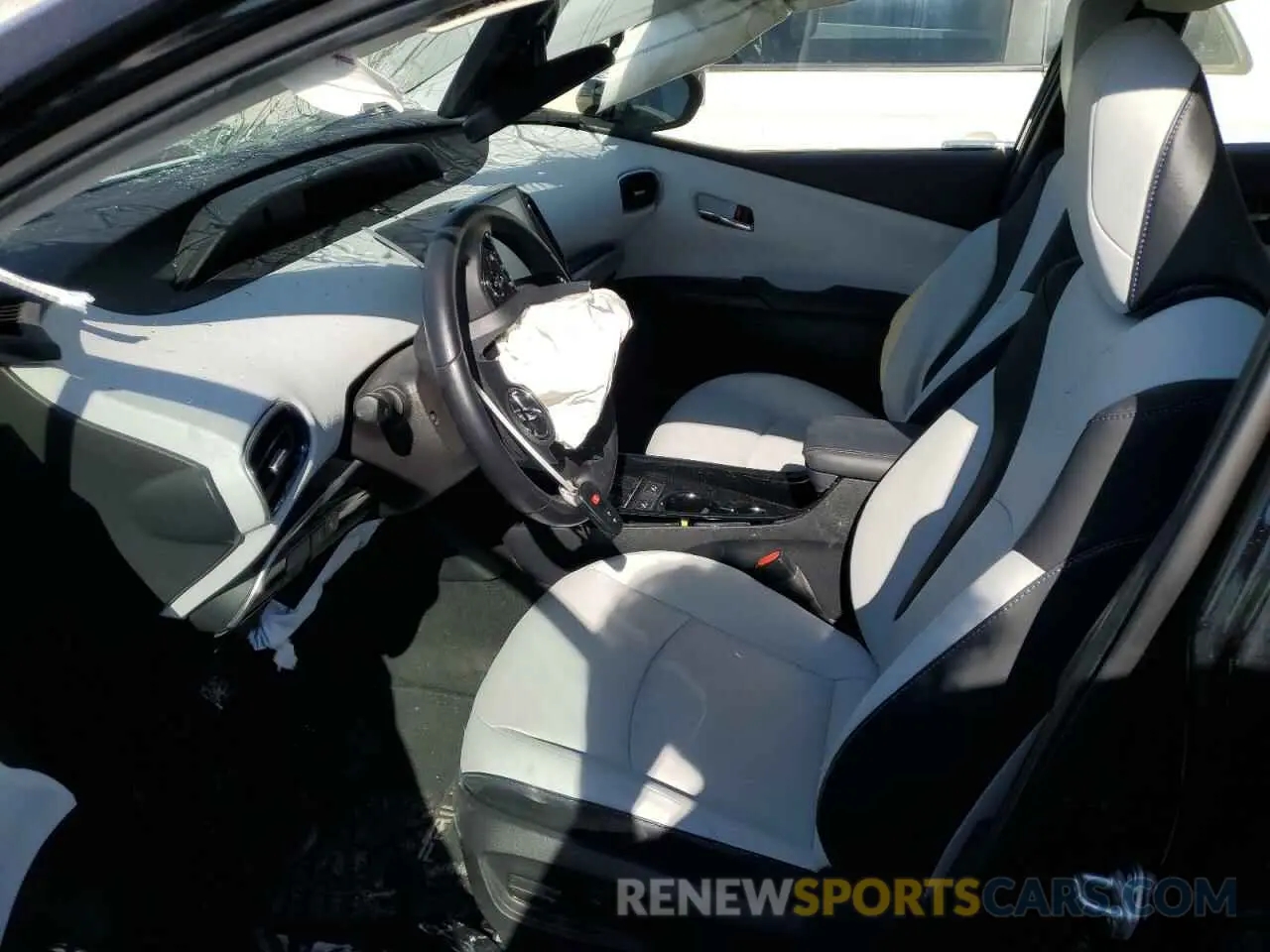 7 Photograph of a damaged car JTDKARFU4L3121427 TOYOTA PRIUS 2020