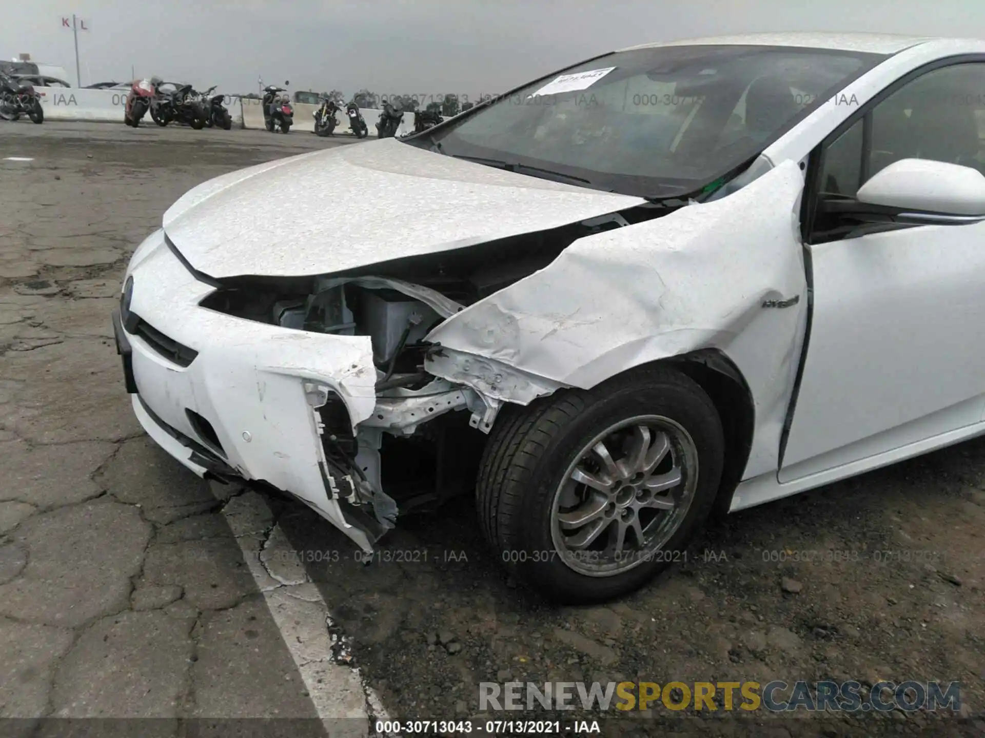 6 Photograph of a damaged car JTDKARFU4L3124537 TOYOTA PRIUS 2020