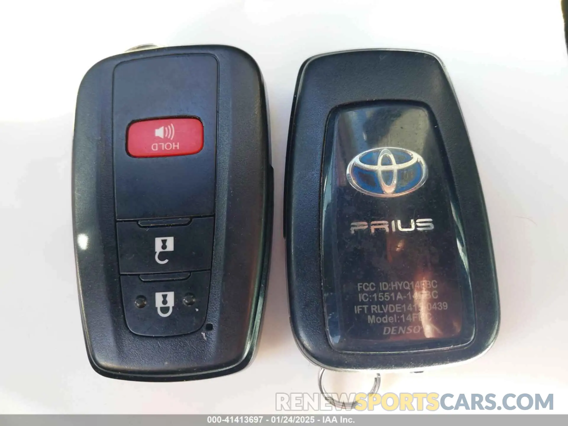 11 Photograph of a damaged car JTDKARFU5L3106001 TOYOTA PRIUS 2020