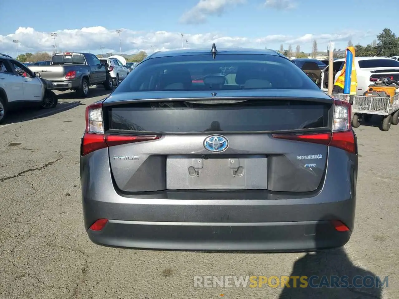 6 Photograph of a damaged car JTDKARFU5L3106421 TOYOTA PRIUS 2020