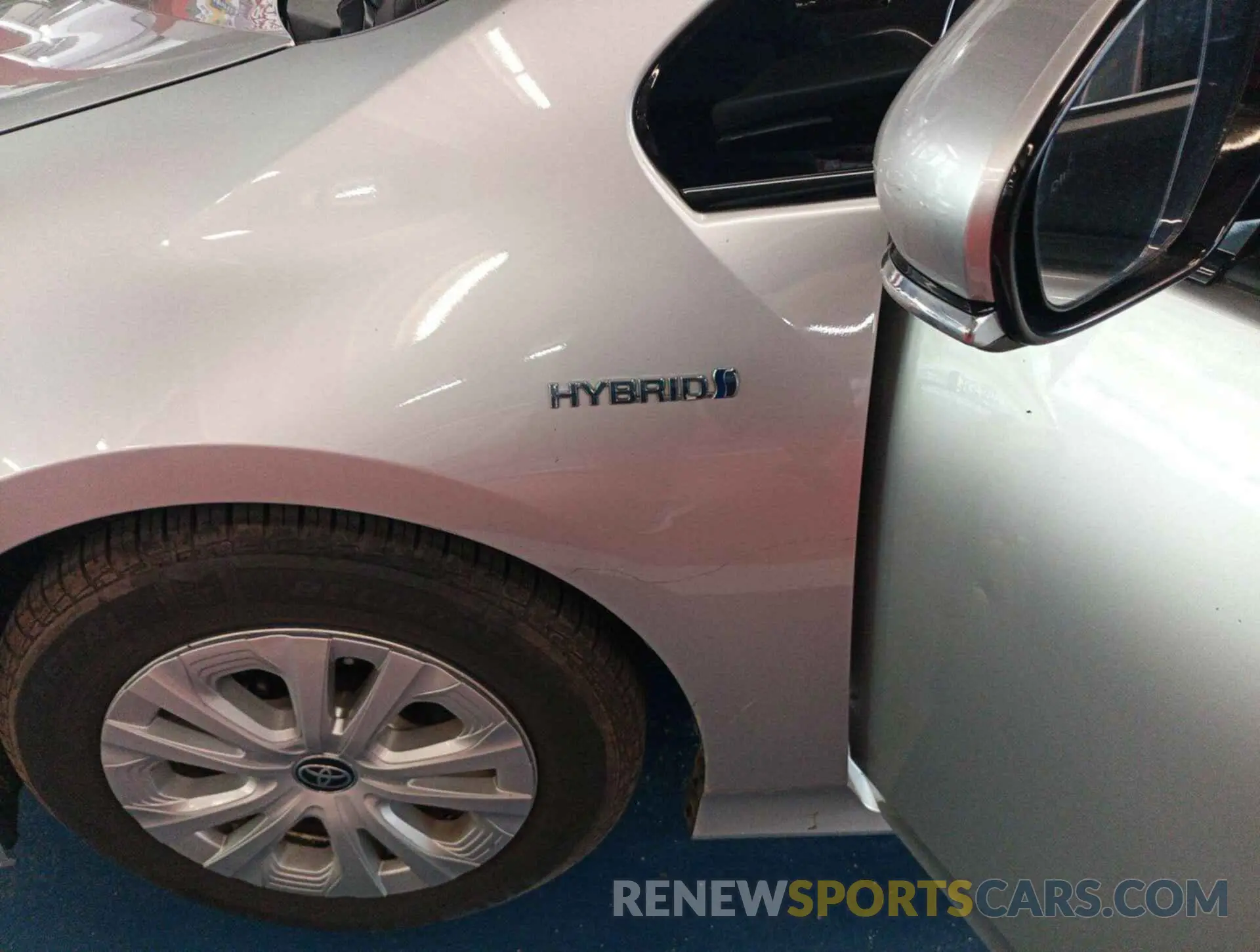 36 Photograph of a damaged car JTDKARFU5L3108086 TOYOTA PRIUS 2020