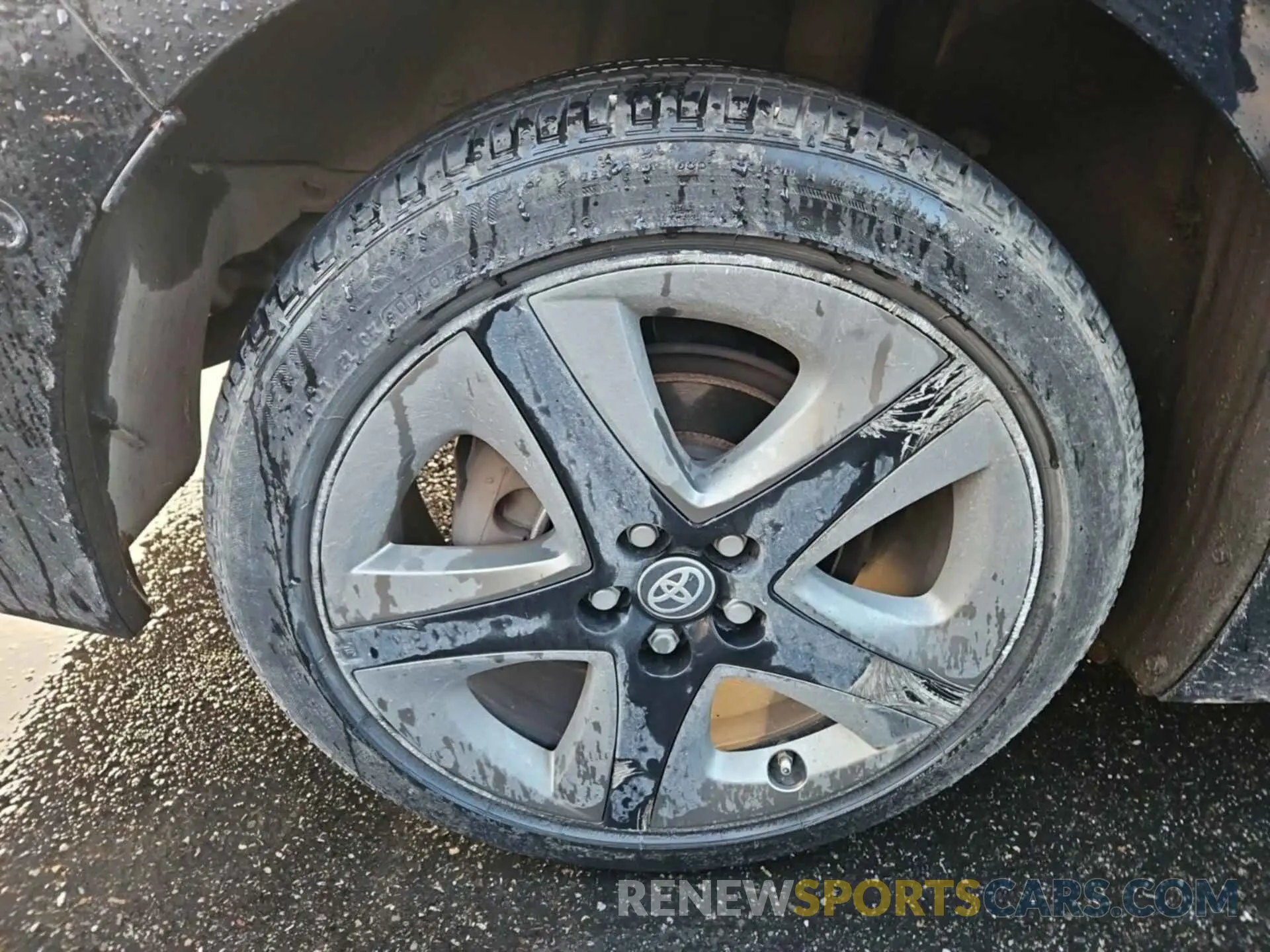 17 Photograph of a damaged car JTDKARFU5L3114714 TOYOTA PRIUS 2020