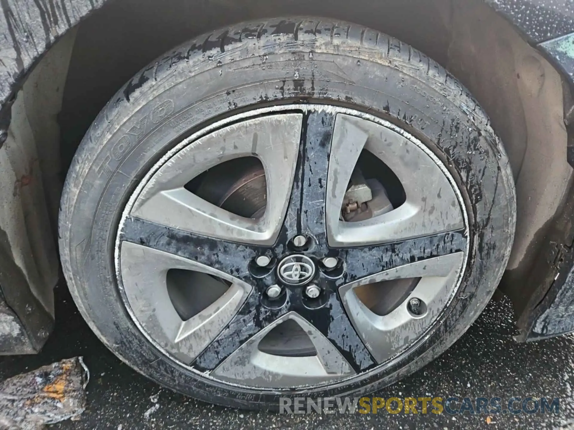 24 Photograph of a damaged car JTDKARFU5L3114714 TOYOTA PRIUS 2020
