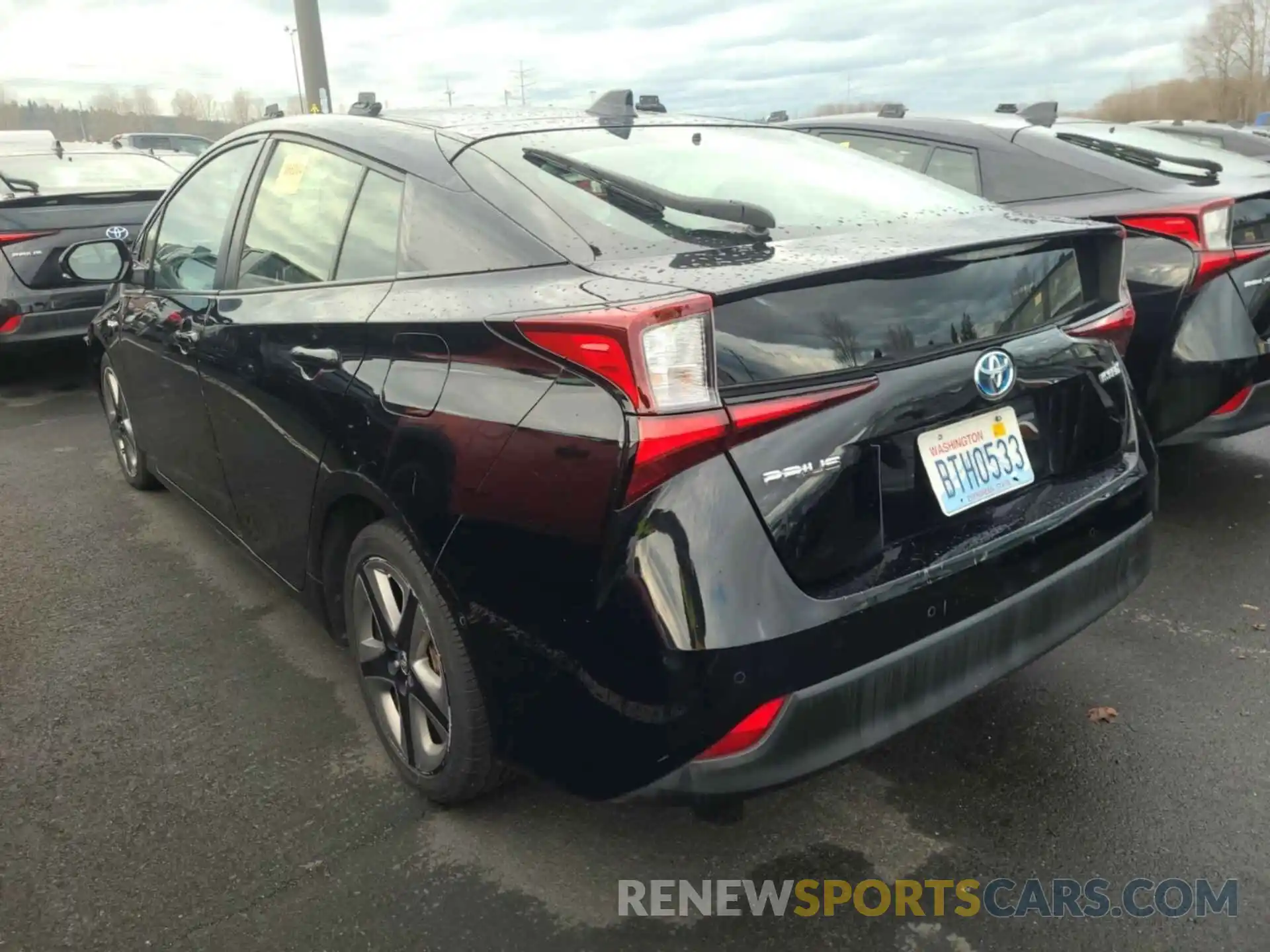 10 Photograph of a damaged car JTDKARFU5L3115605 TOYOTA PRIUS 2020