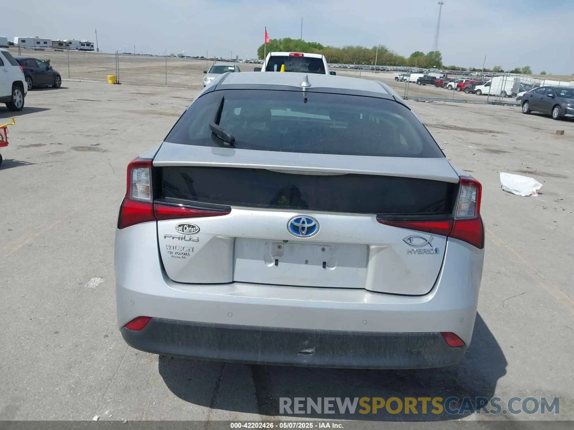19 Photograph of a damaged car JTDKARFU5L3117287 TOYOTA PRIUS 2020