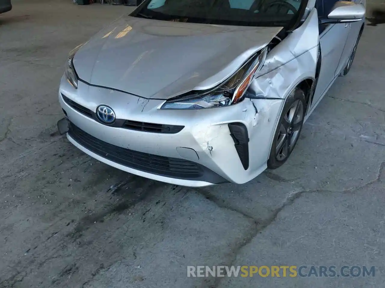 9 Photograph of a damaged car JTDKARFU5L3119752 TOYOTA PRIUS 2020