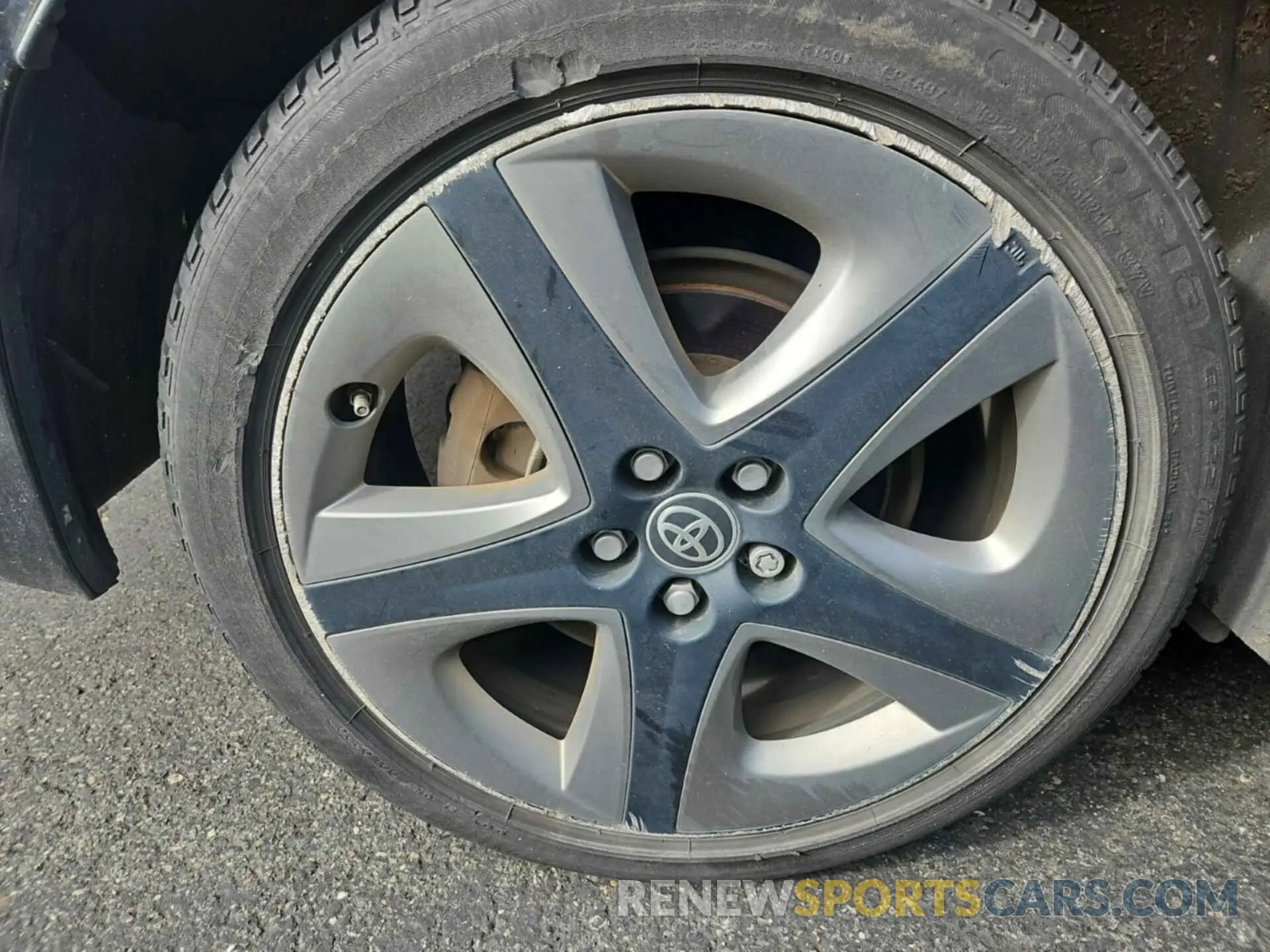 31 Photograph of a damaged car JTDKARFU6L3115337 TOYOTA PRIUS 2020