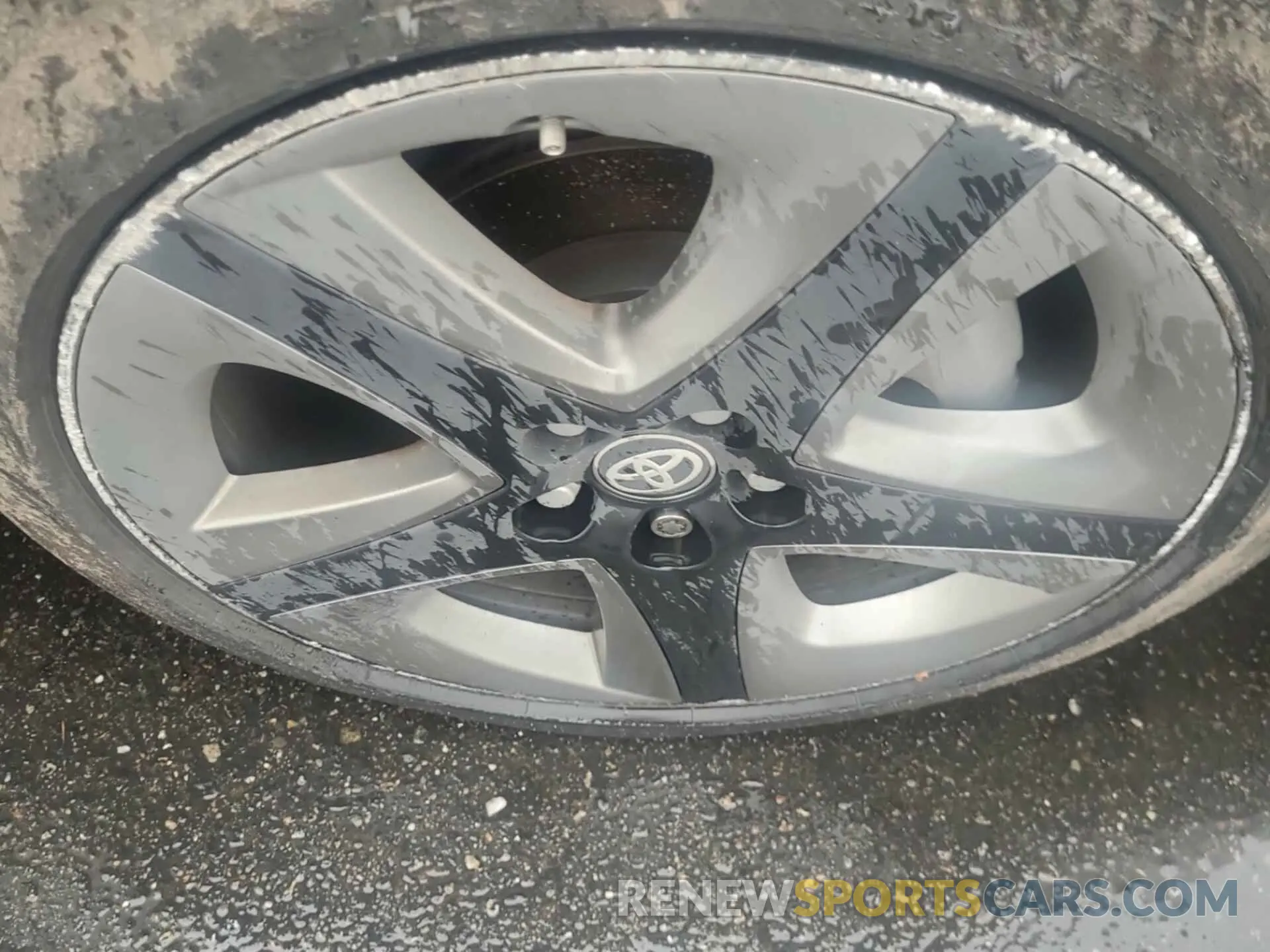 10 Photograph of a damaged car JTDKARFU6L3115354 TOYOTA PRIUS 2020