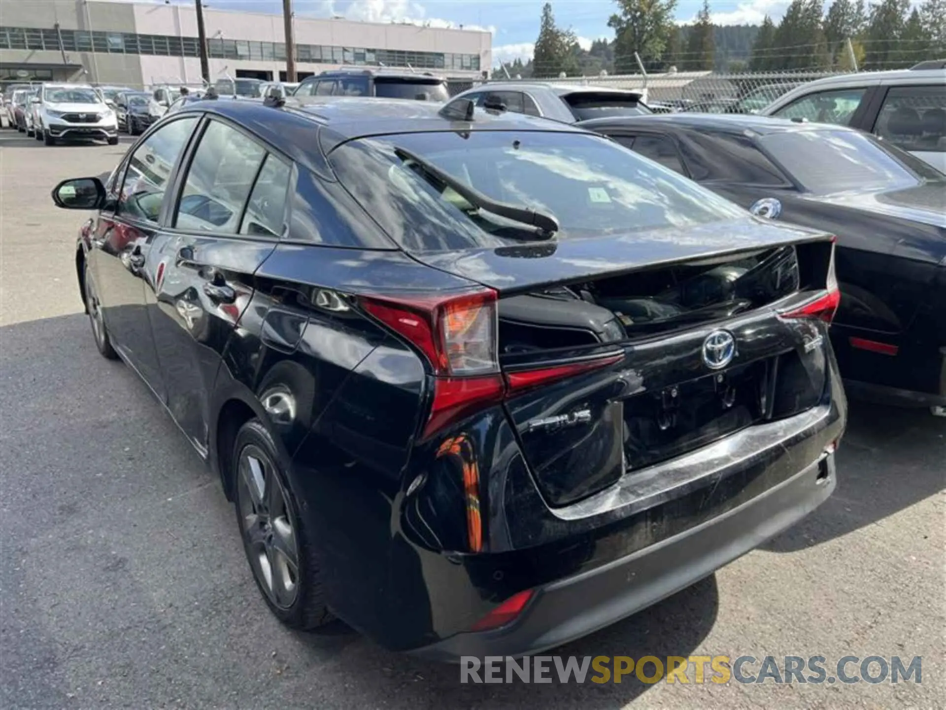31 Photograph of a damaged car JTDKARFU6L3115984 TOYOTA PRIUS 2020