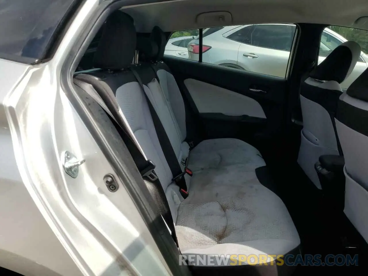 10 Photograph of a damaged car JTDKARFU6L3121896 TOYOTA PRIUS 2020