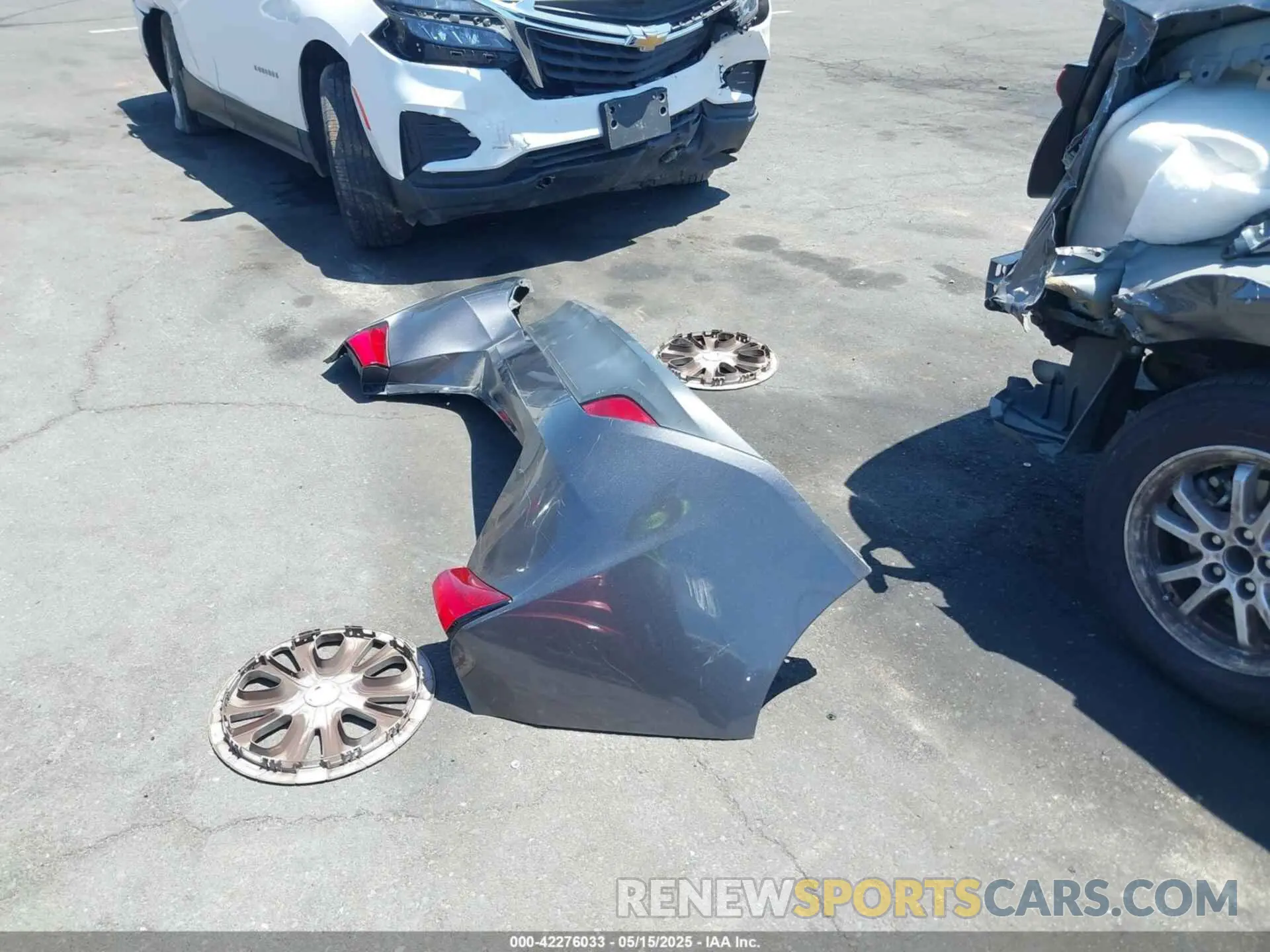12 Photograph of a damaged car JTDKARFU6L3121929 TOYOTA PRIUS 2020