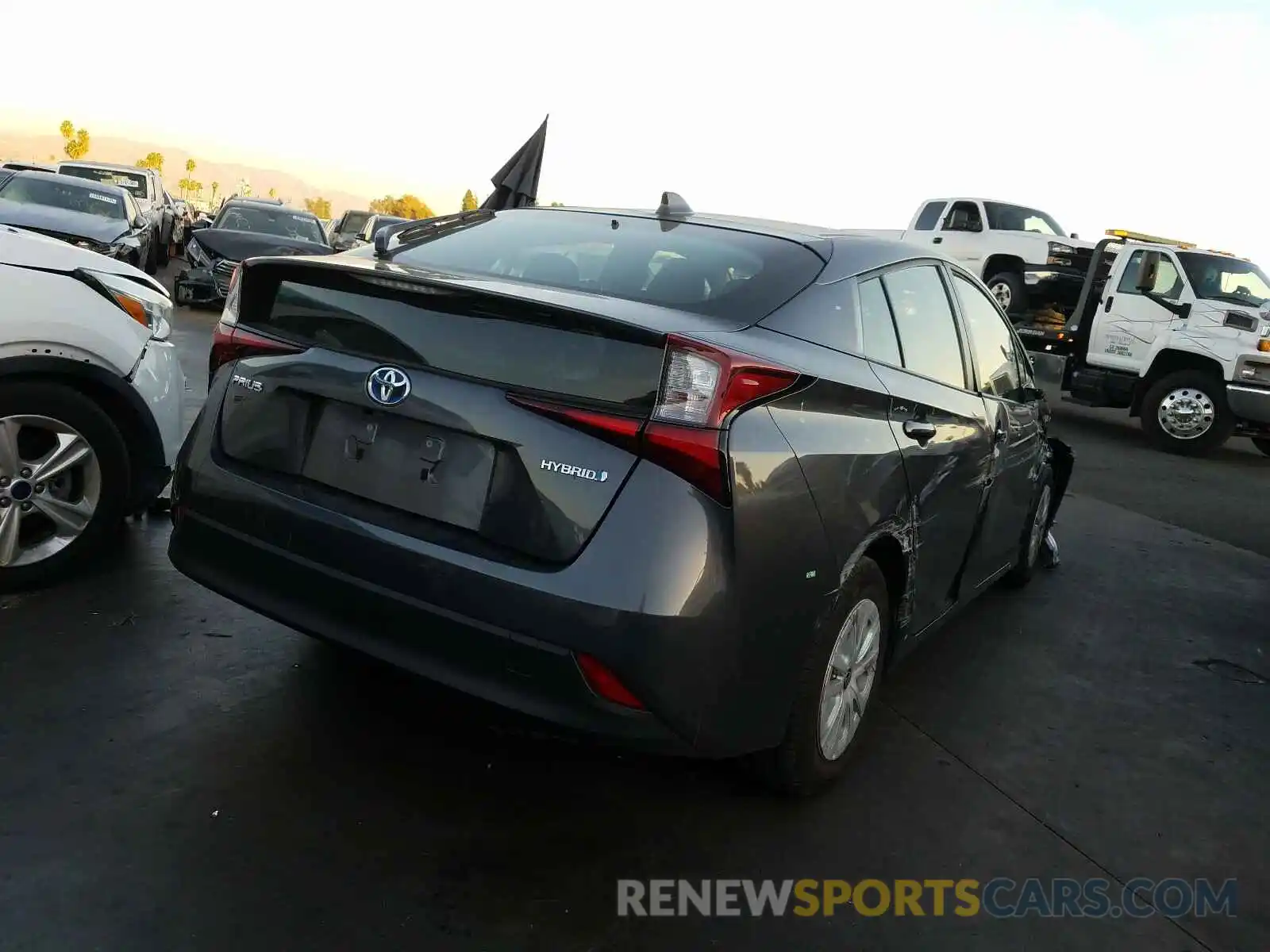 4 Photograph of a damaged car JTDKARFU7L3105299 TOYOTA PRIUS 2020