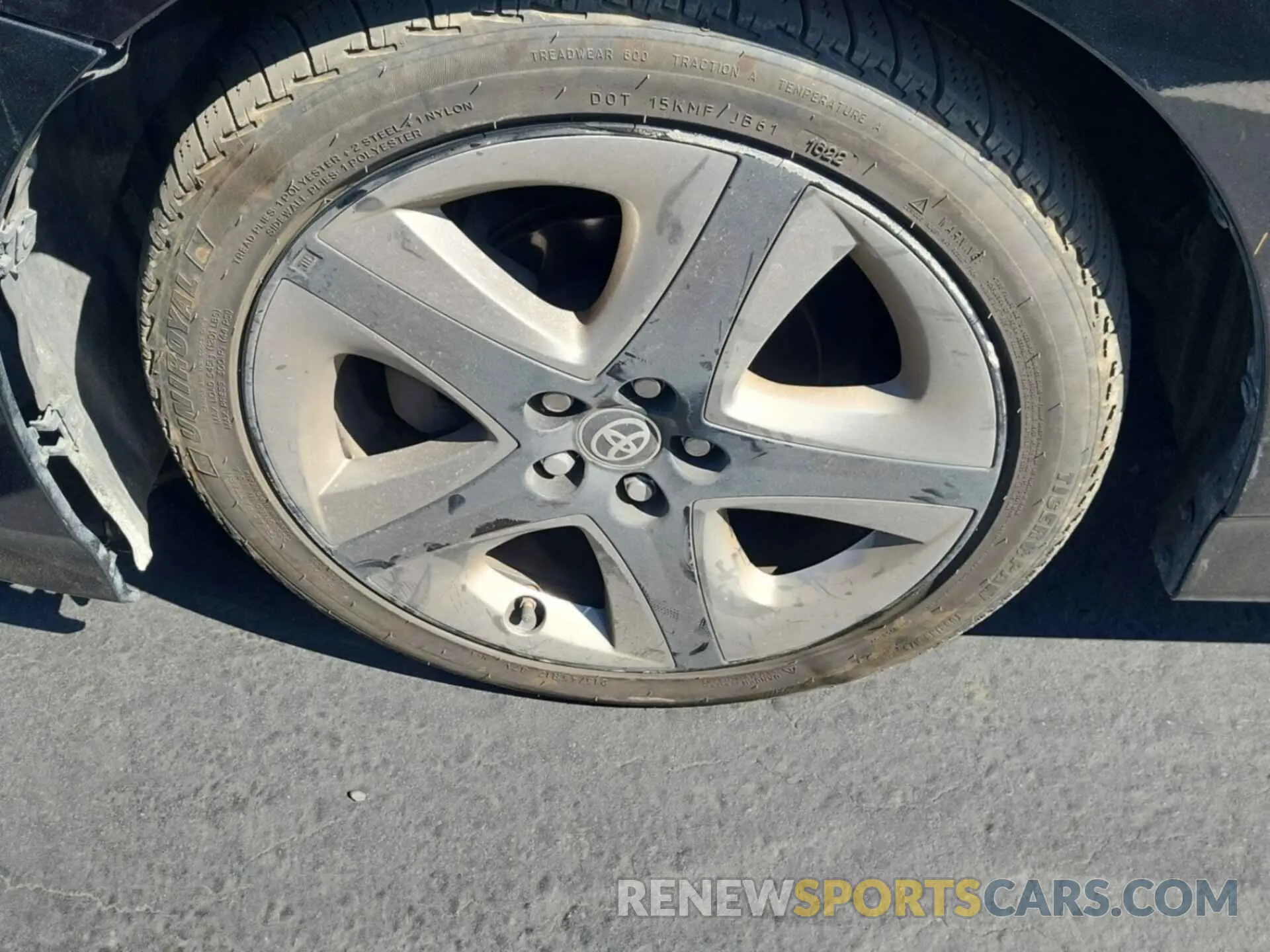 28 Photograph of a damaged car JTDKARFU7L3112298 TOYOTA PRIUS 2020