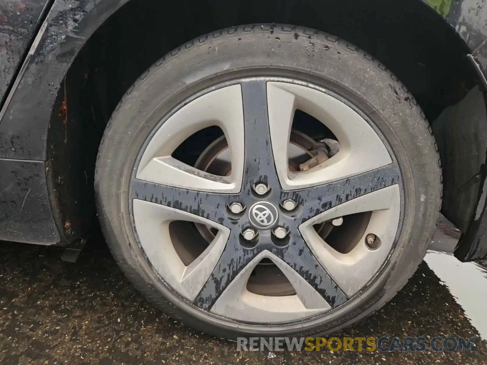 9 Photograph of a damaged car JTDKARFU7L3115685 TOYOTA PRIUS 2020