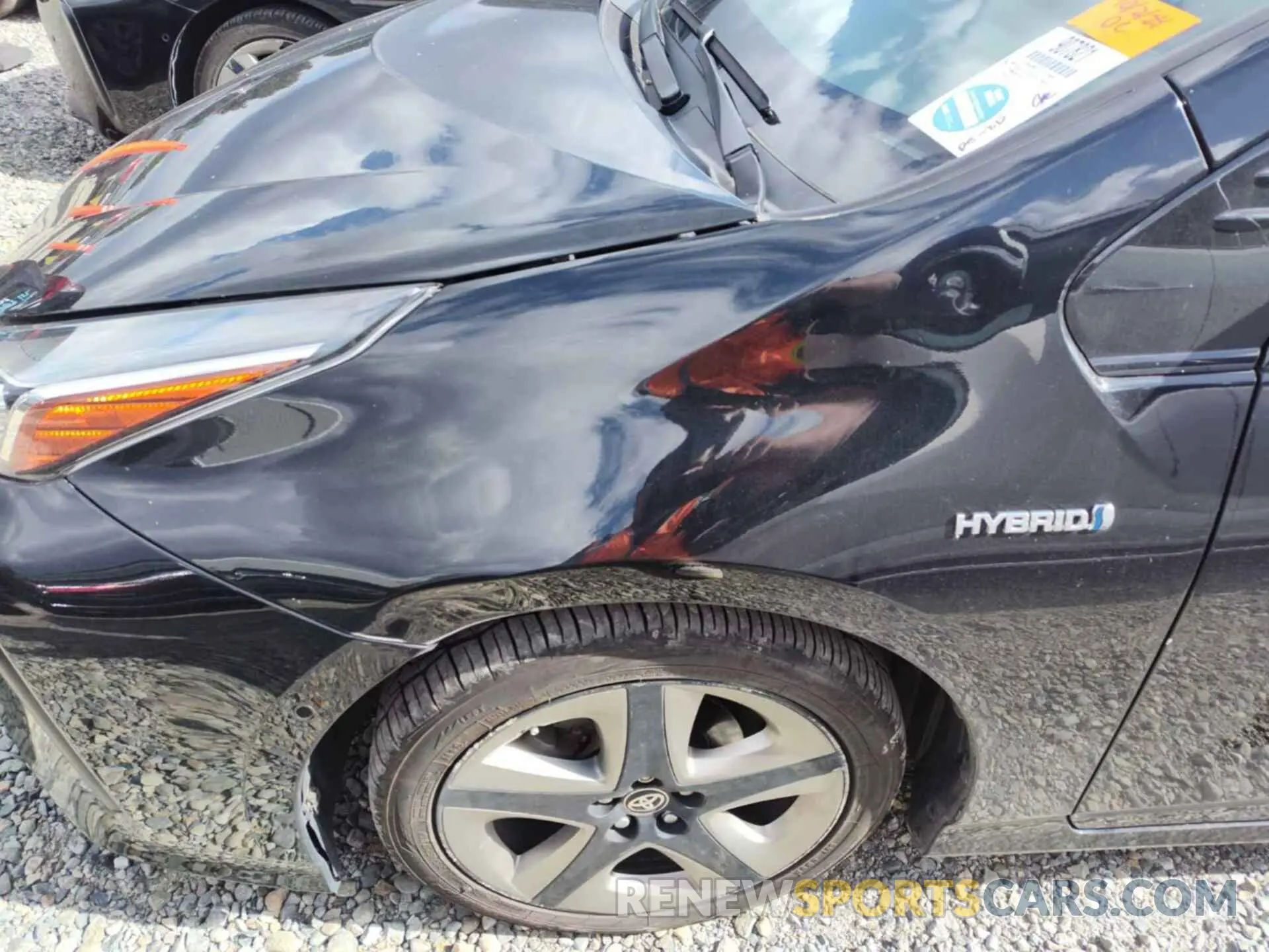 32 Photograph of a damaged car JTDKARFU7L3115850 TOYOTA PRIUS 2020