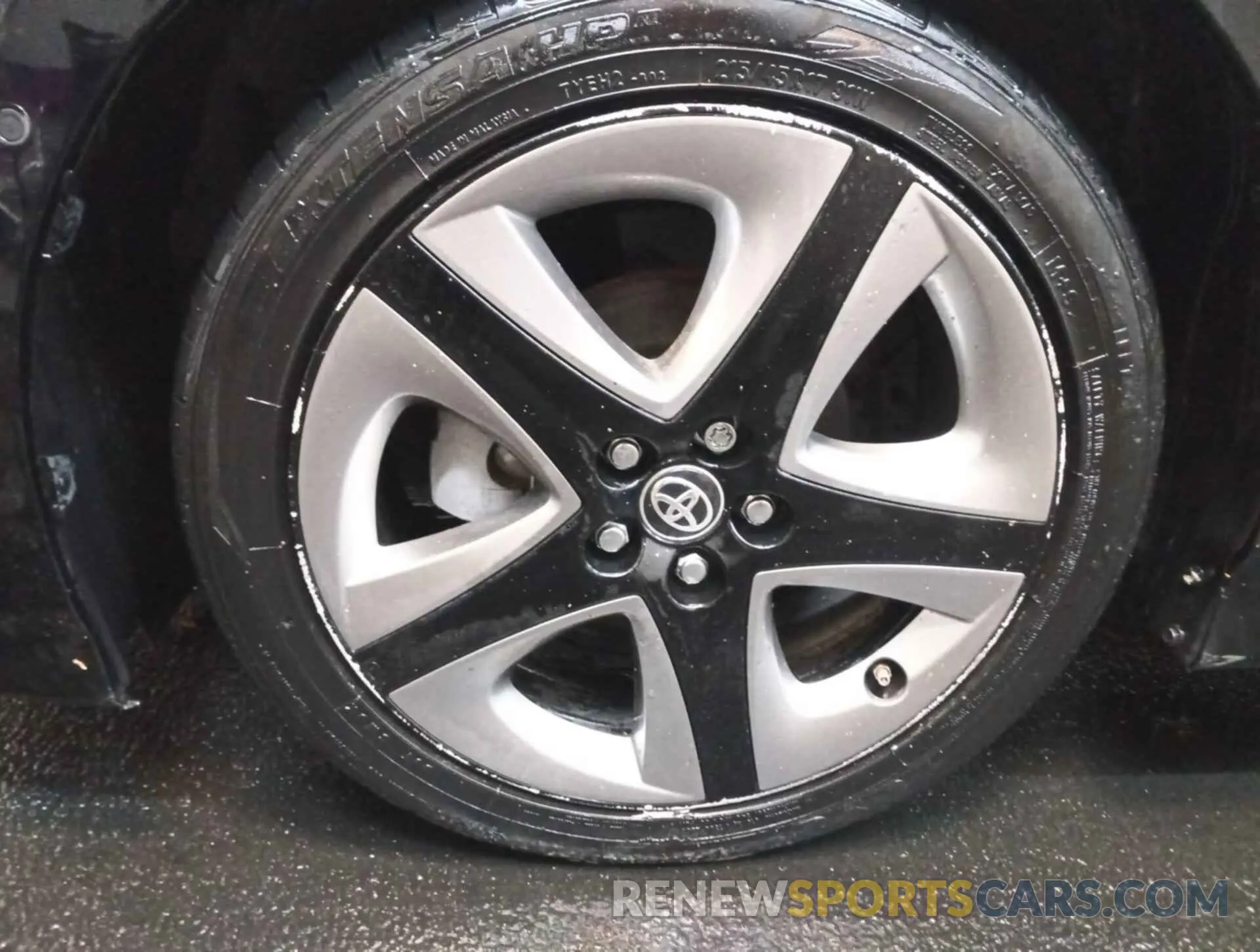 30 Photograph of a damaged car JTDKARFU7L3116187 TOYOTA PRIUS 2020