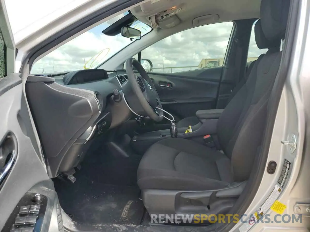 7 Photograph of a damaged car JTDKARFU7L3116934 TOYOTA PRIUS 2020