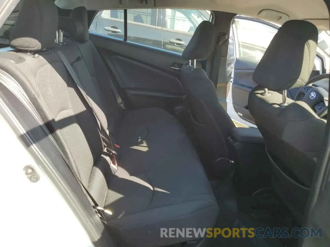 10 Photograph of a damaged car JTDKARFU8L3110169 TOYOTA PRIUS 2020
