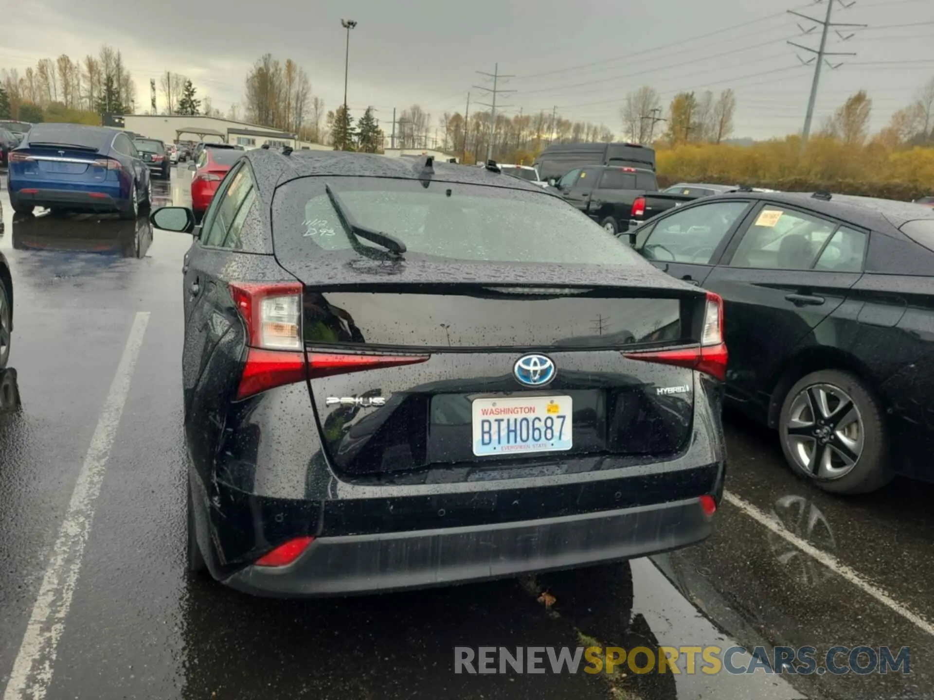 10 Photograph of a damaged car JTDKARFU8L3114724 TOYOTA PRIUS 2020
