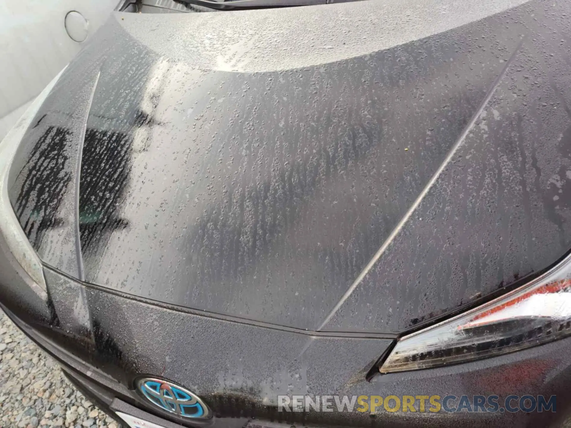 37 Photograph of a damaged car JTDKARFU8L3115565 TOYOTA PRIUS 2020