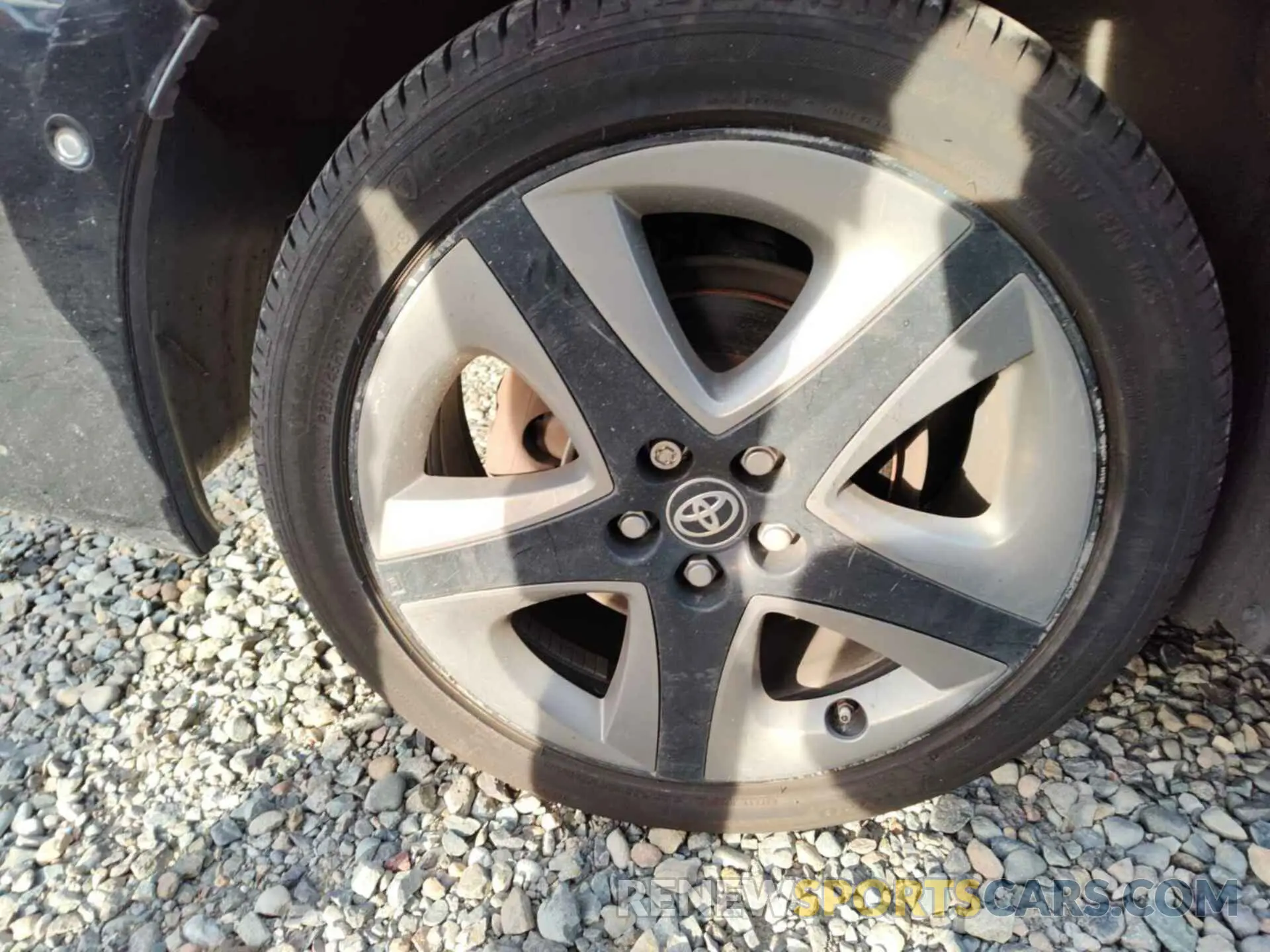 38 Photograph of a damaged car JTDKARFU8L3115565 TOYOTA PRIUS 2020
