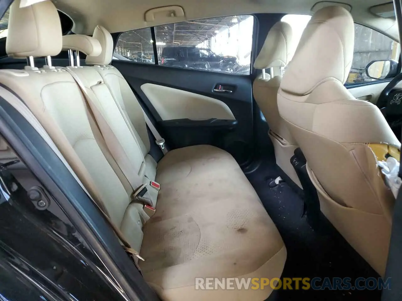 10 Photograph of a damaged car JTDKARFU8L3125335 TOYOTA PRIUS 2020