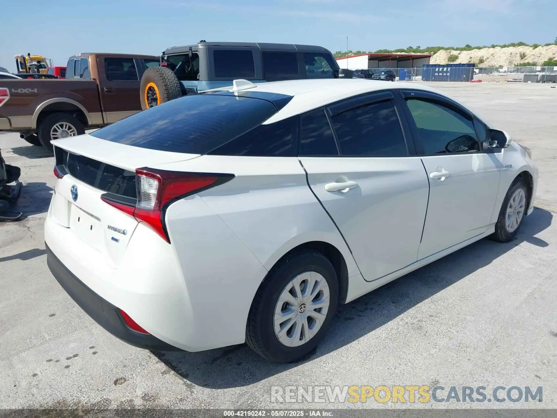 4 Photograph of a damaged car JTDKARFU8L3126291 TOYOTA PRIUS 2020