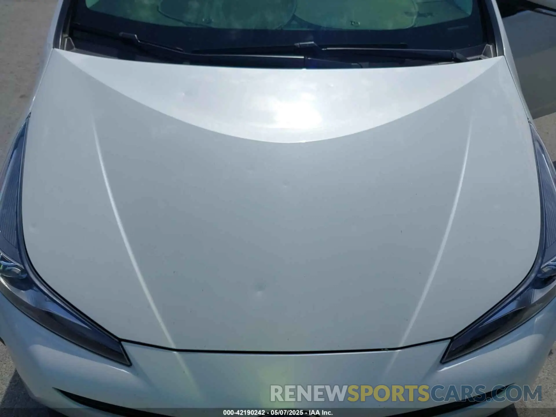 6 Photograph of a damaged car JTDKARFU8L3126291 TOYOTA PRIUS 2020