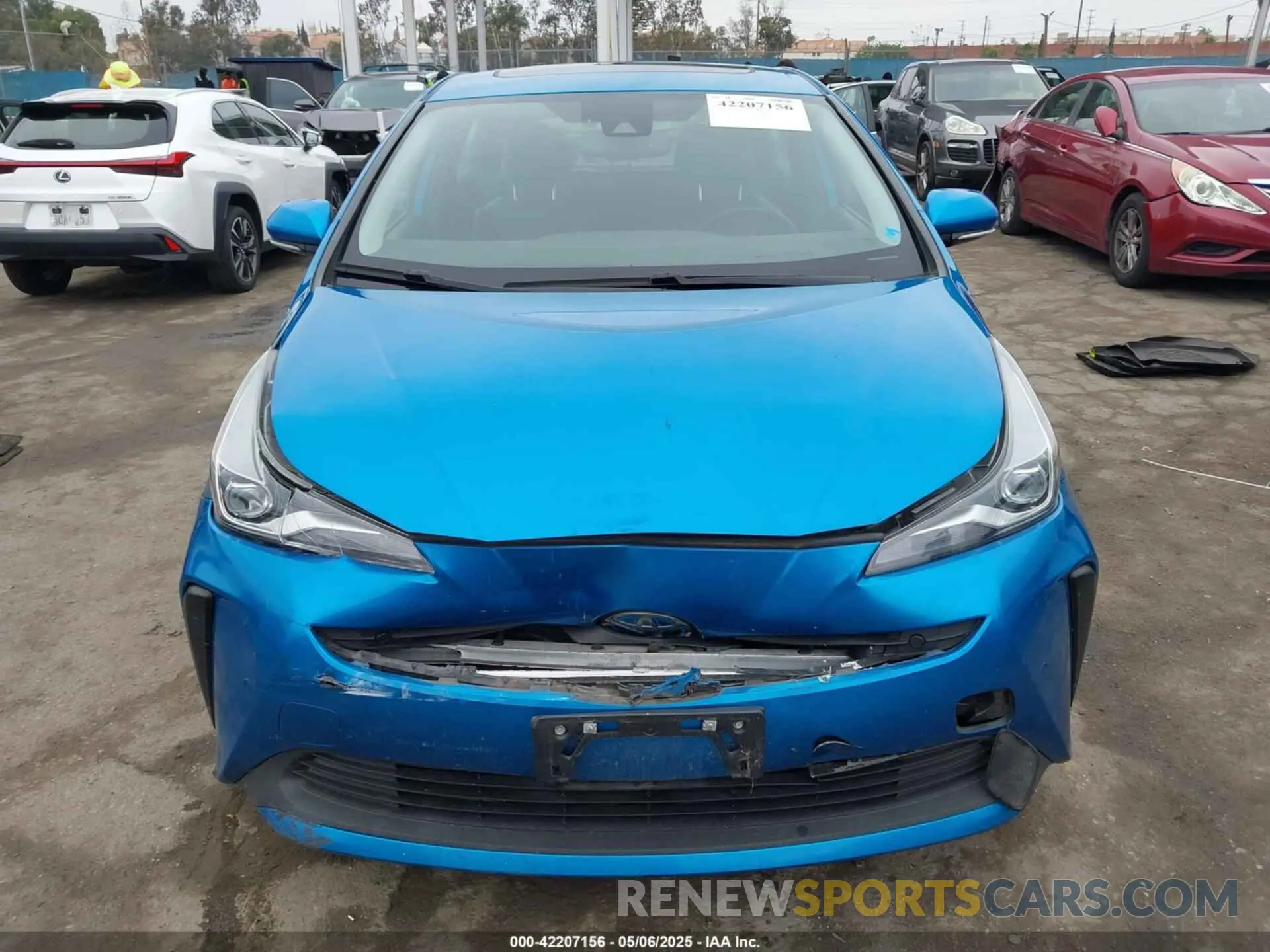 12 Photograph of a damaged car JTDKARFU9L3104395 TOYOTA PRIUS 2020
