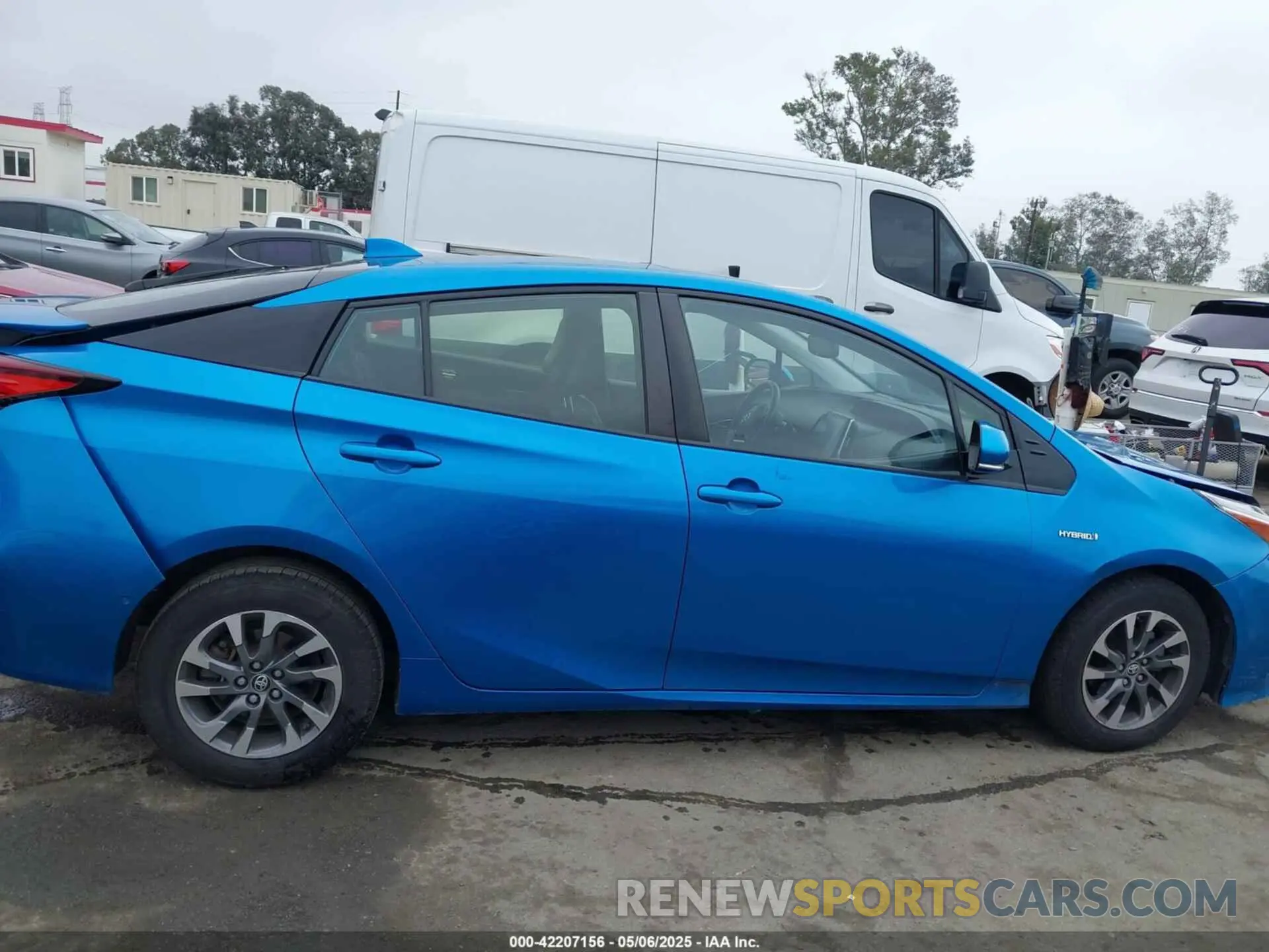 13 Photograph of a damaged car JTDKARFU9L3104395 TOYOTA PRIUS 2020