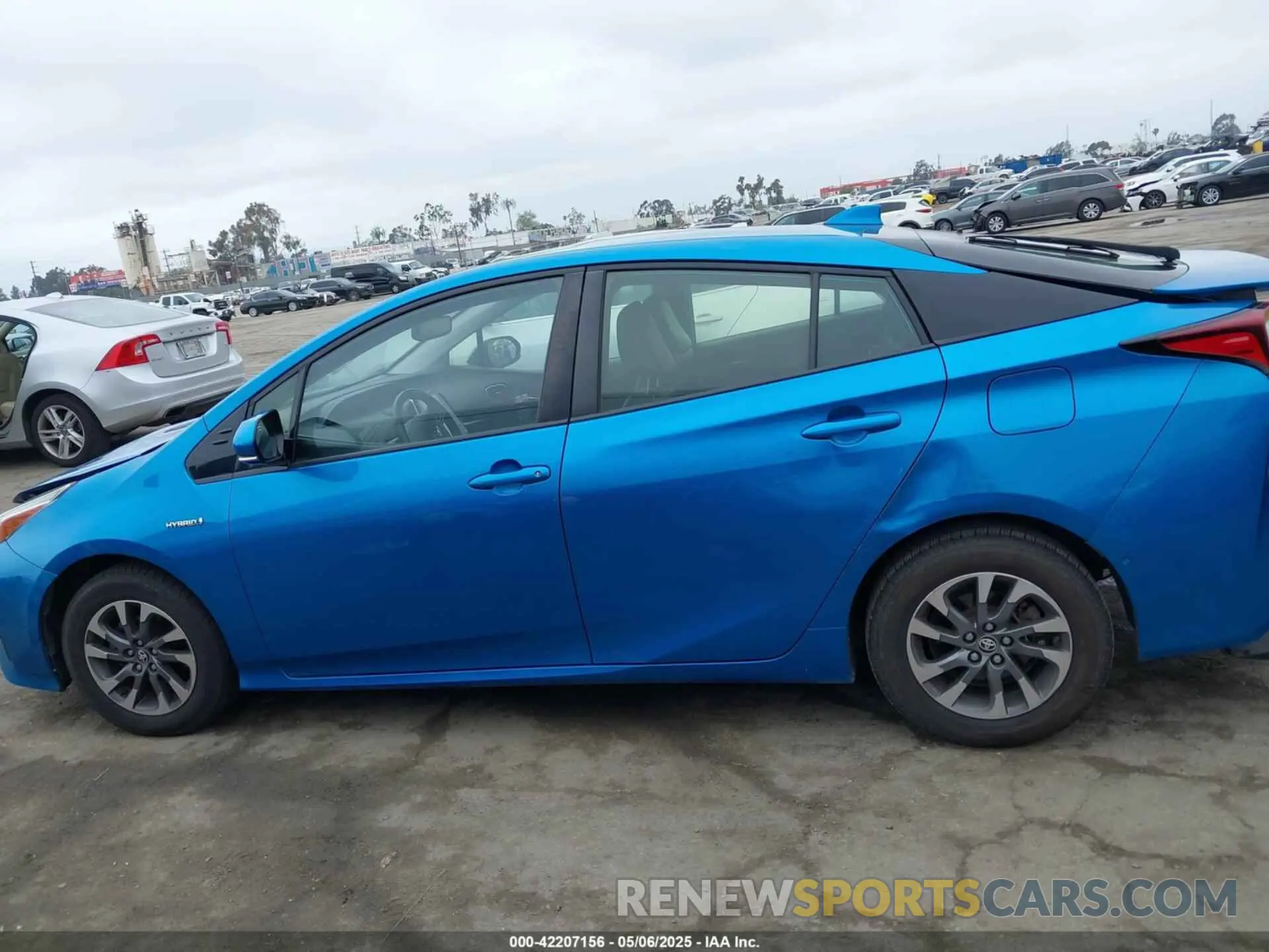 14 Photograph of a damaged car JTDKARFU9L3104395 TOYOTA PRIUS 2020
