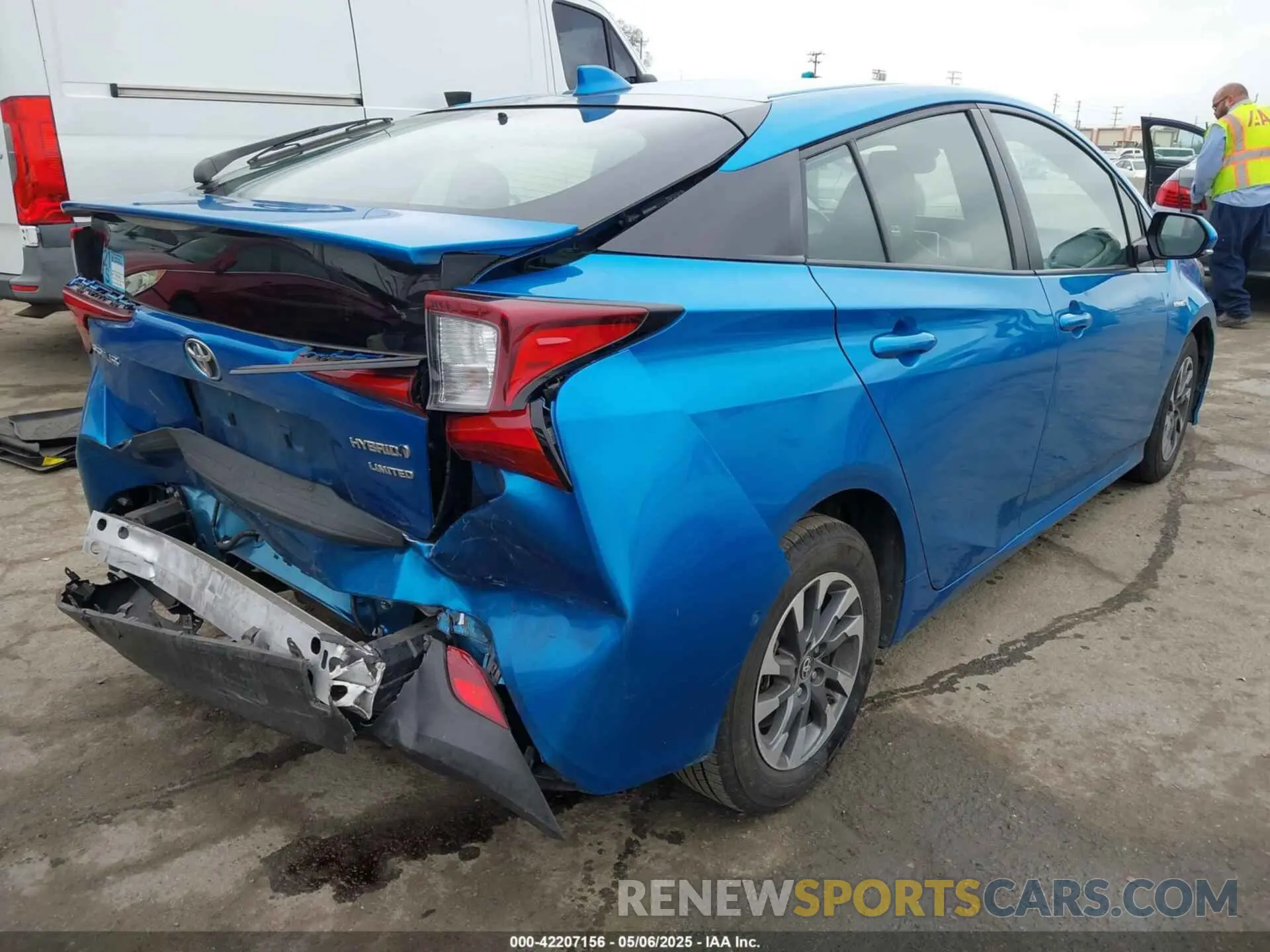 4 Photograph of a damaged car JTDKARFU9L3104395 TOYOTA PRIUS 2020