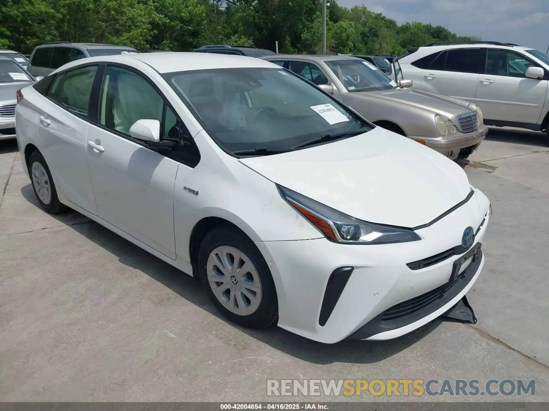 1 Photograph of a damaged car JTDKARFU9L3108236 TOYOTA PRIUS 2020