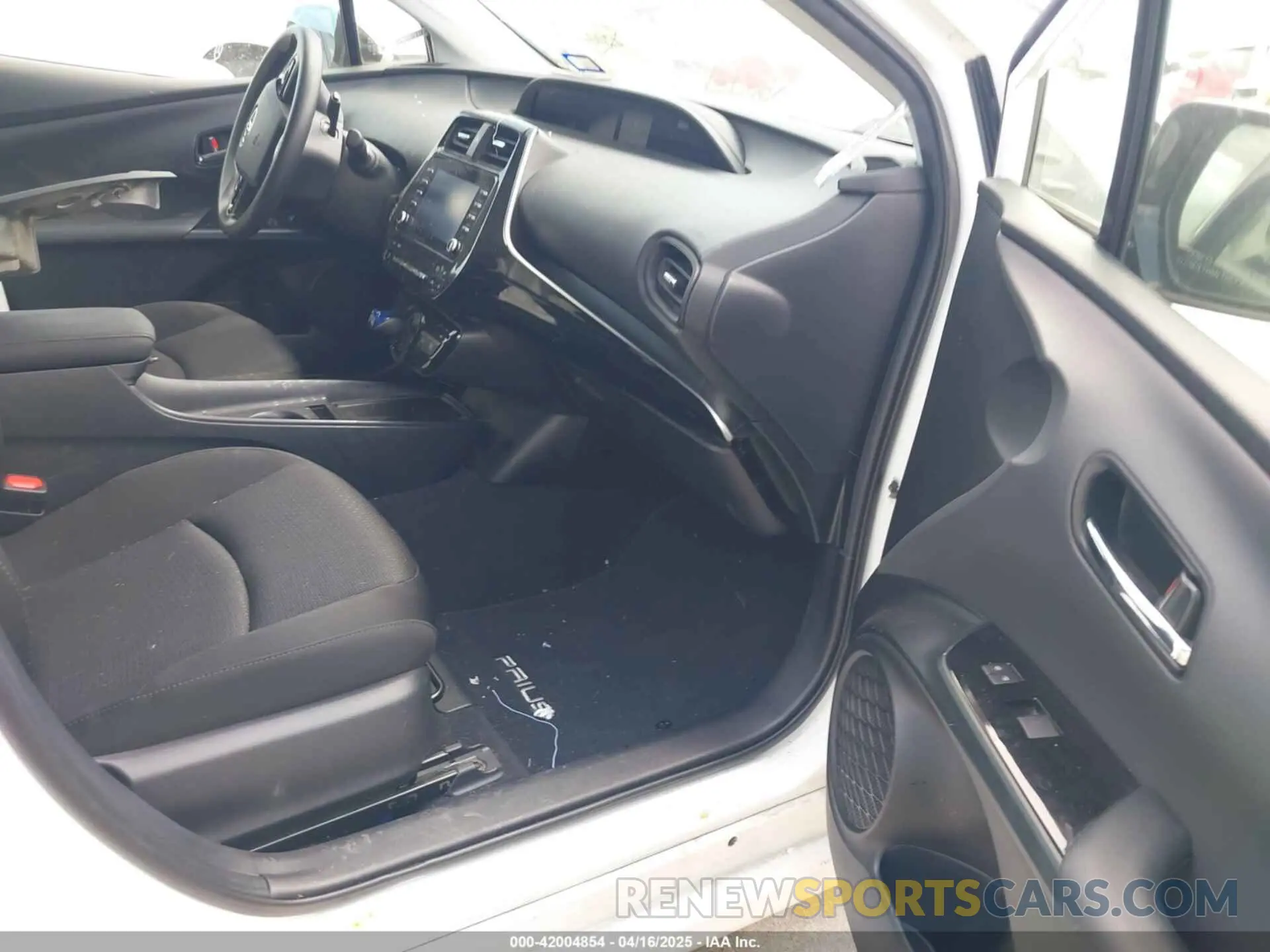 5 Photograph of a damaged car JTDKARFU9L3108236 TOYOTA PRIUS 2020