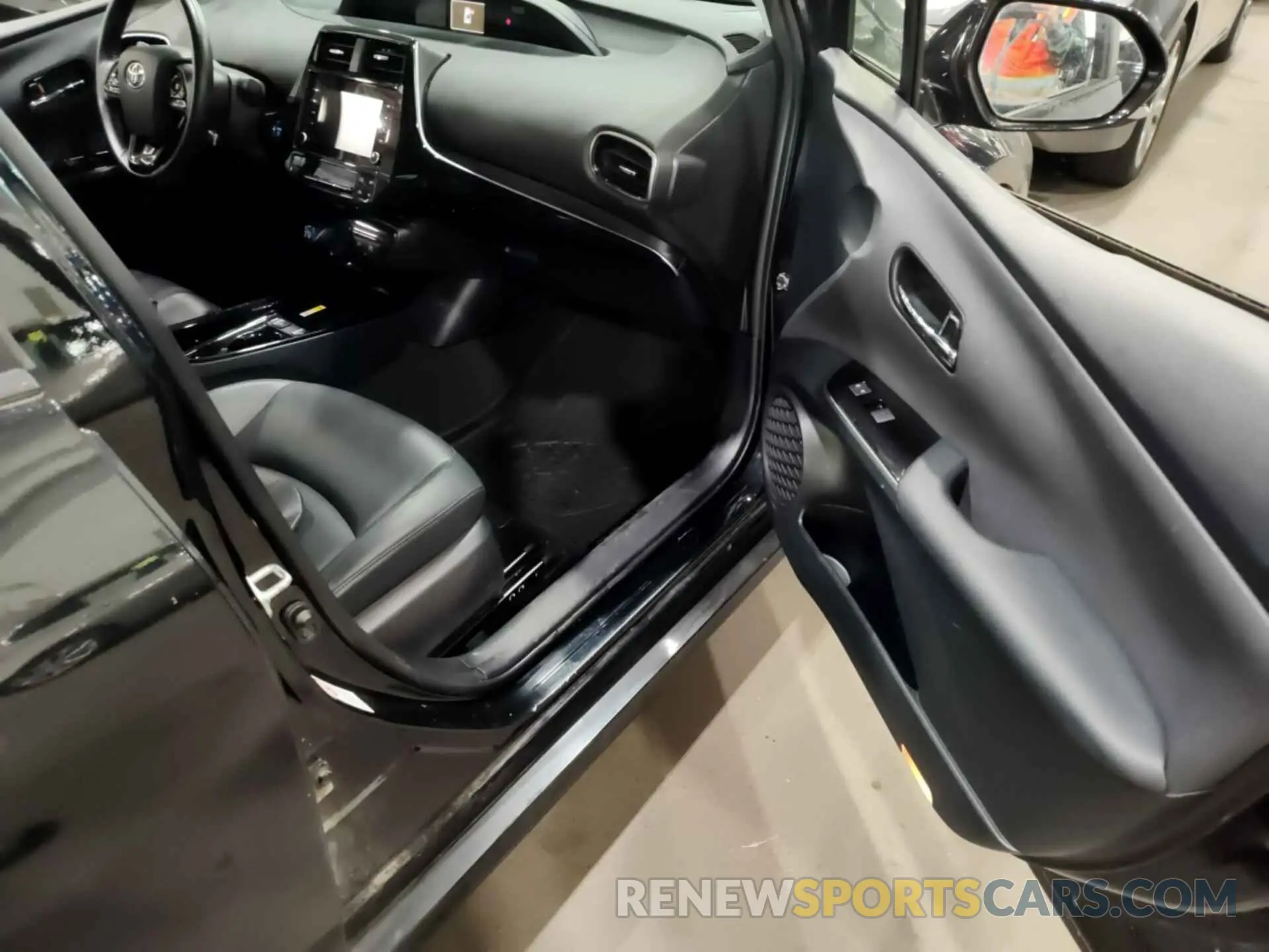 17 Photograph of a damaged car JTDKARFU9L3115817 TOYOTA PRIUS 2020