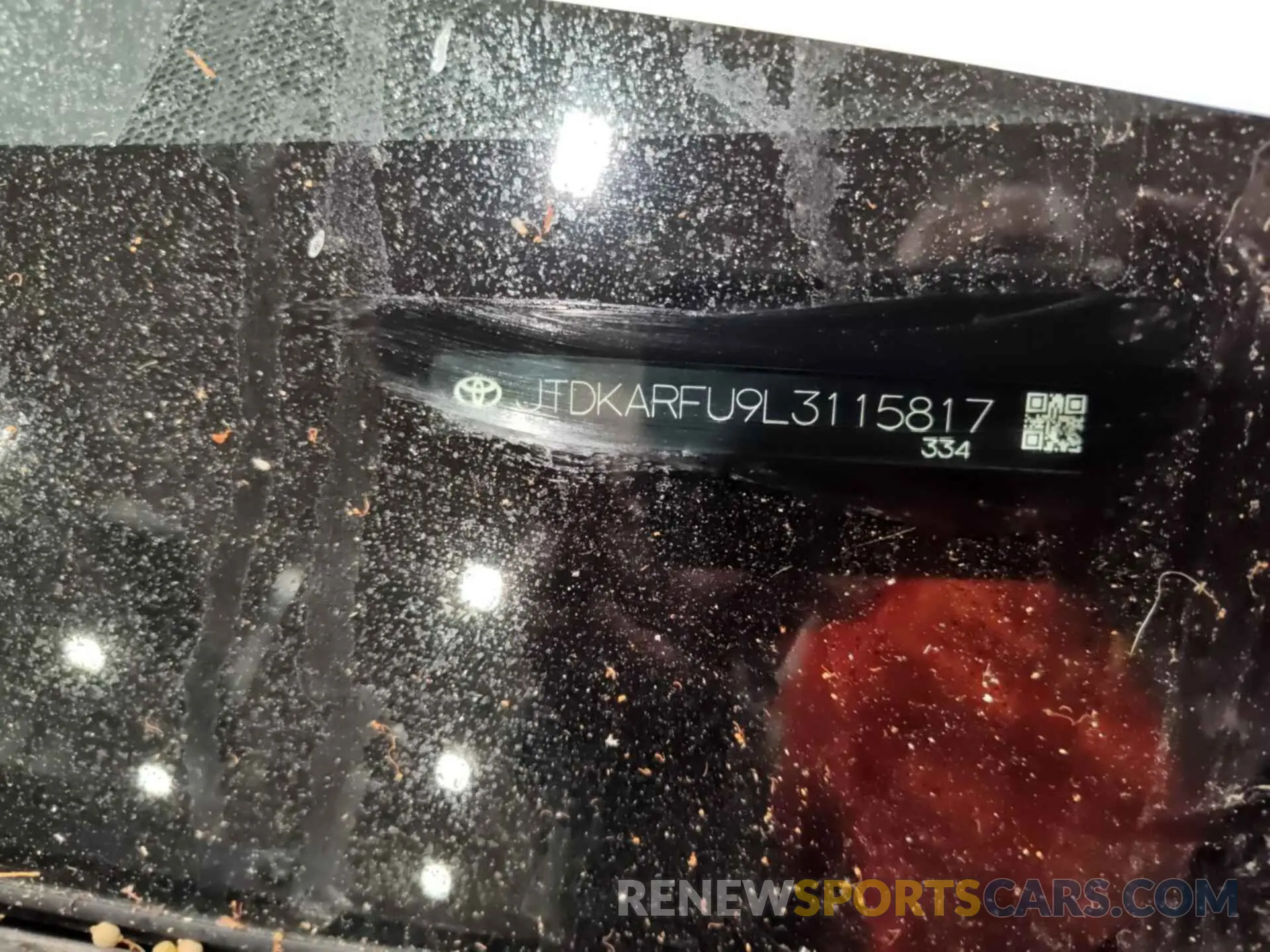 31 Photograph of a damaged car JTDKARFU9L3115817 TOYOTA PRIUS 2020