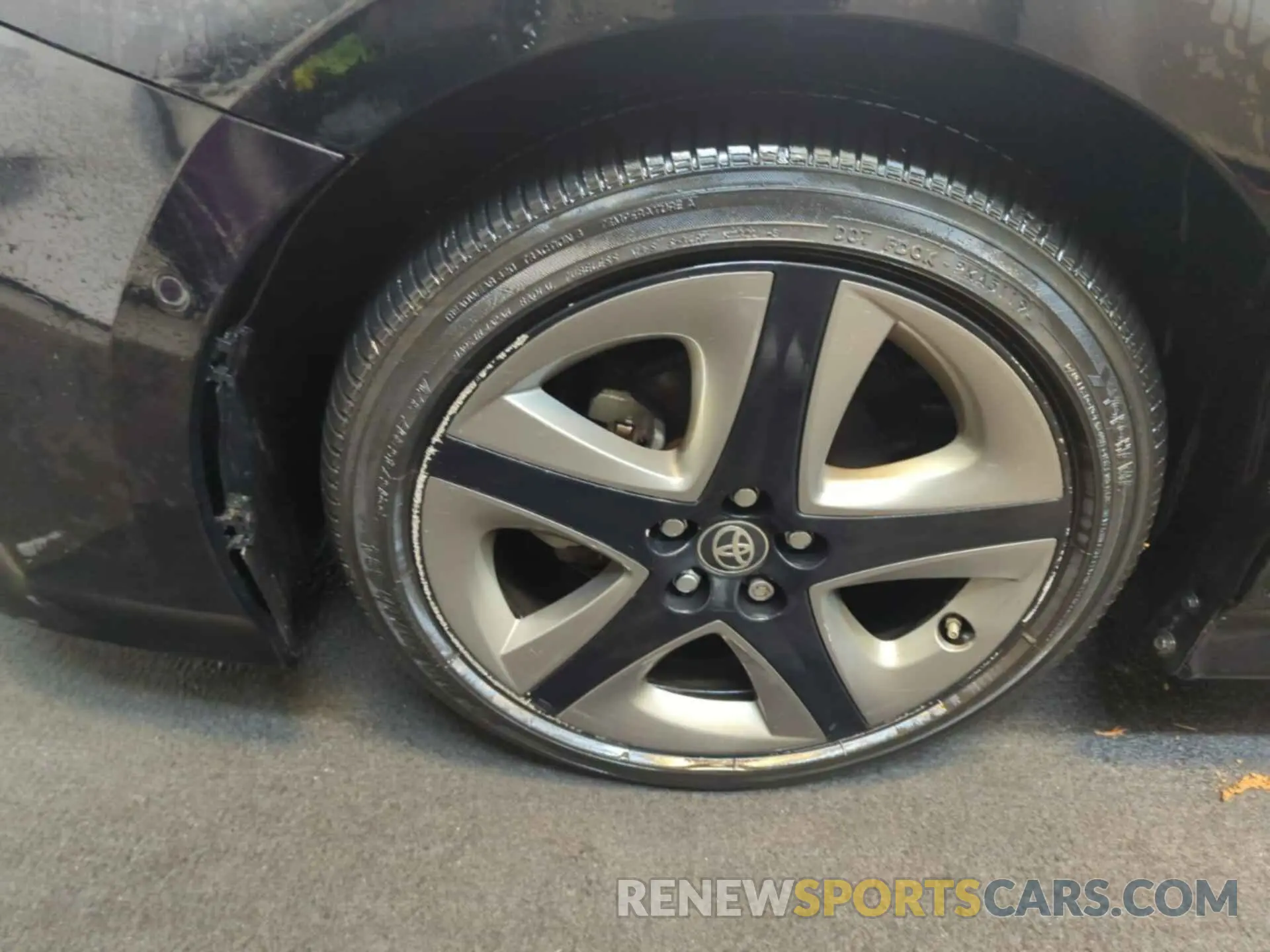 18 Photograph of a damaged car JTDKARFU9L3115820 TOYOTA PRIUS 2020
