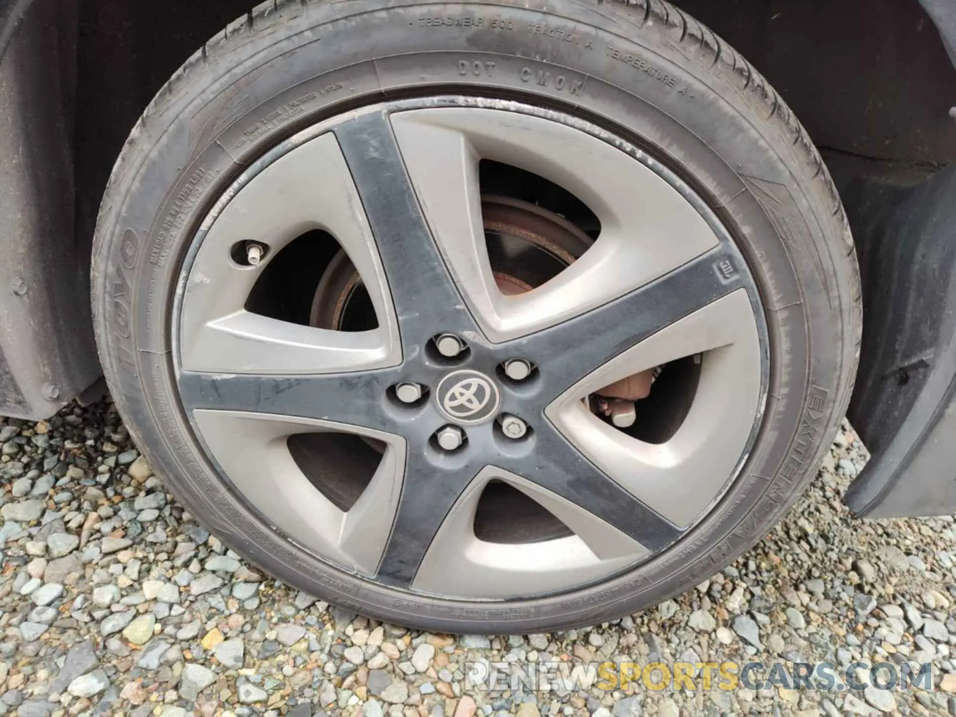 28 Photograph of a damaged car JTDKARFU9L3115820 TOYOTA PRIUS 2020