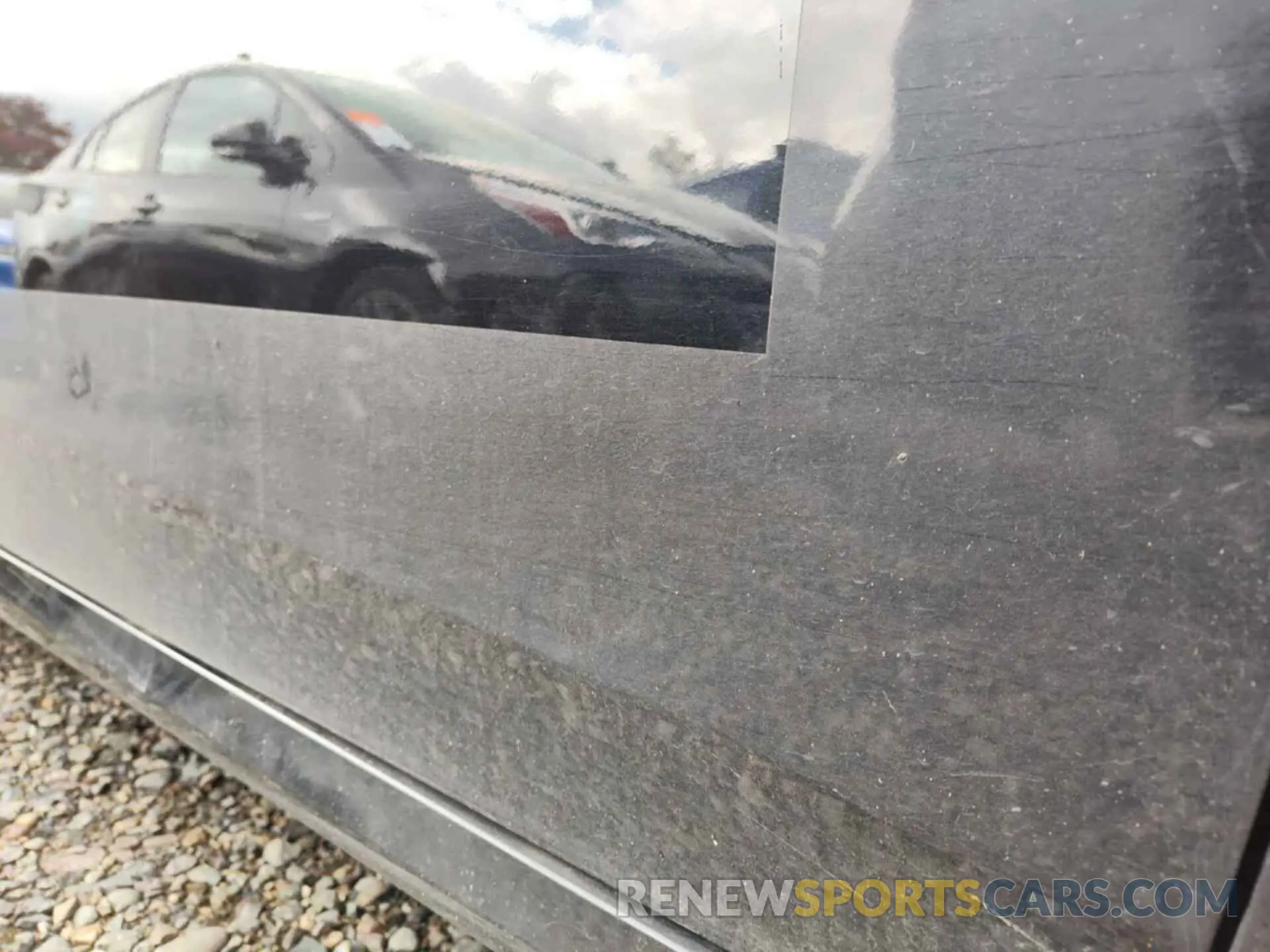 31 Photograph of a damaged car JTDKARFU9L3115820 TOYOTA PRIUS 2020