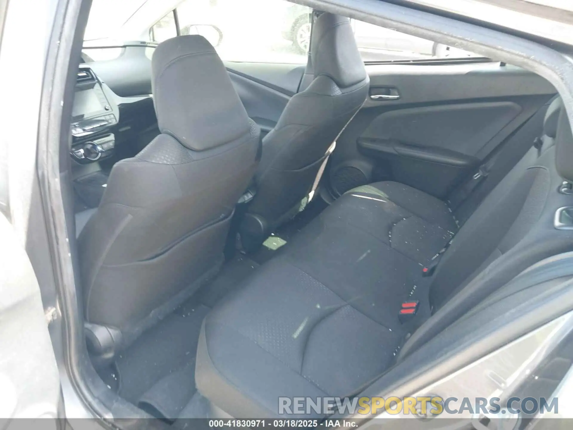 8 Photograph of a damaged car JTDKARFU9L3119401 TOYOTA PRIUS 2020