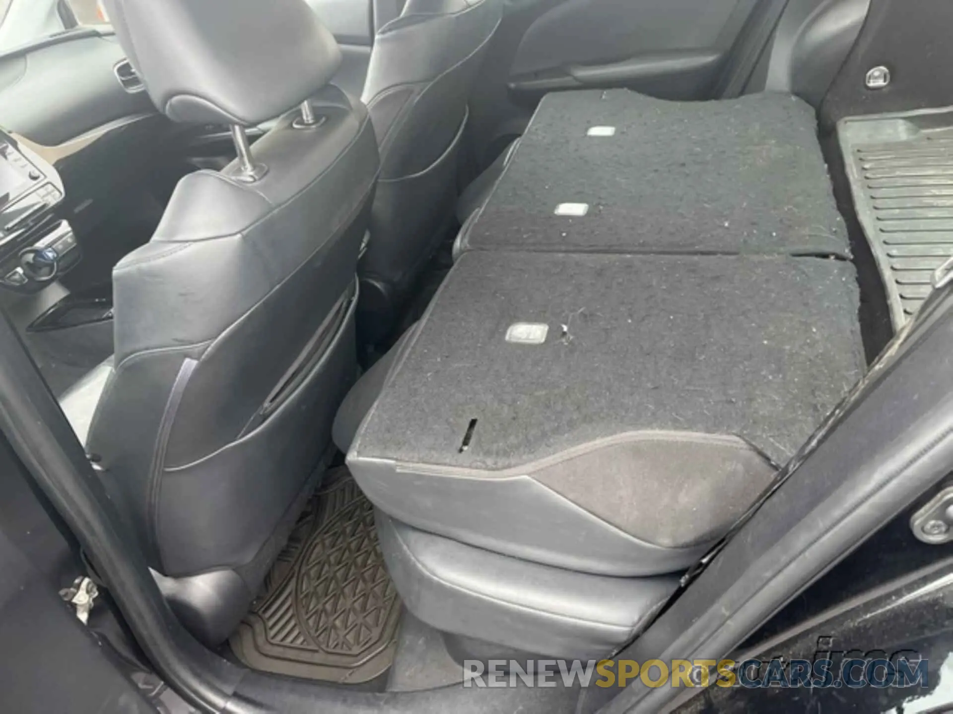 6 Photograph of a damaged car JTDKARFUXL3111971 TOYOTA PRIUS 2020