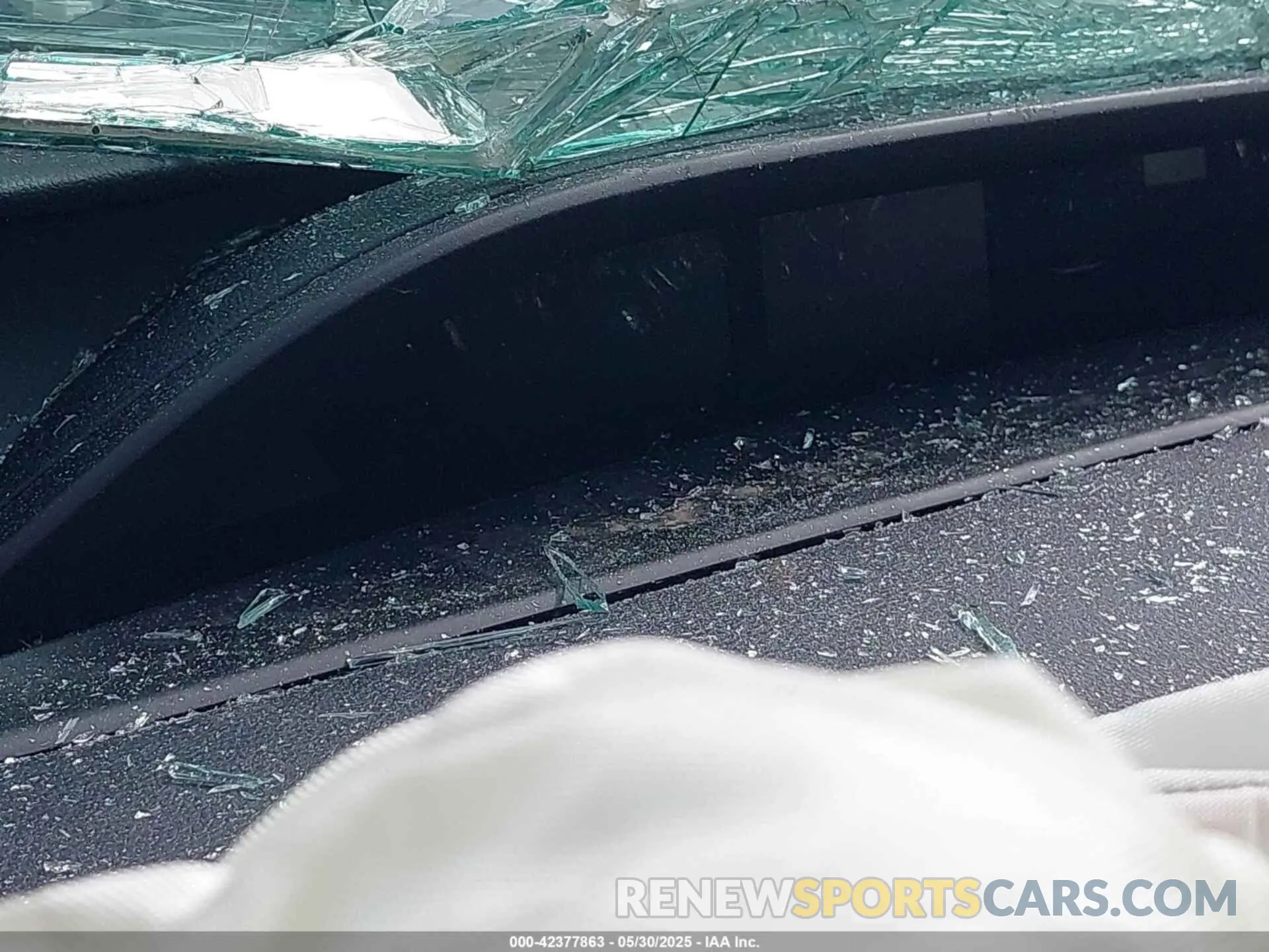 7 Photograph of a damaged car JTDKARFUXL3113493 TOYOTA PRIUS 2020