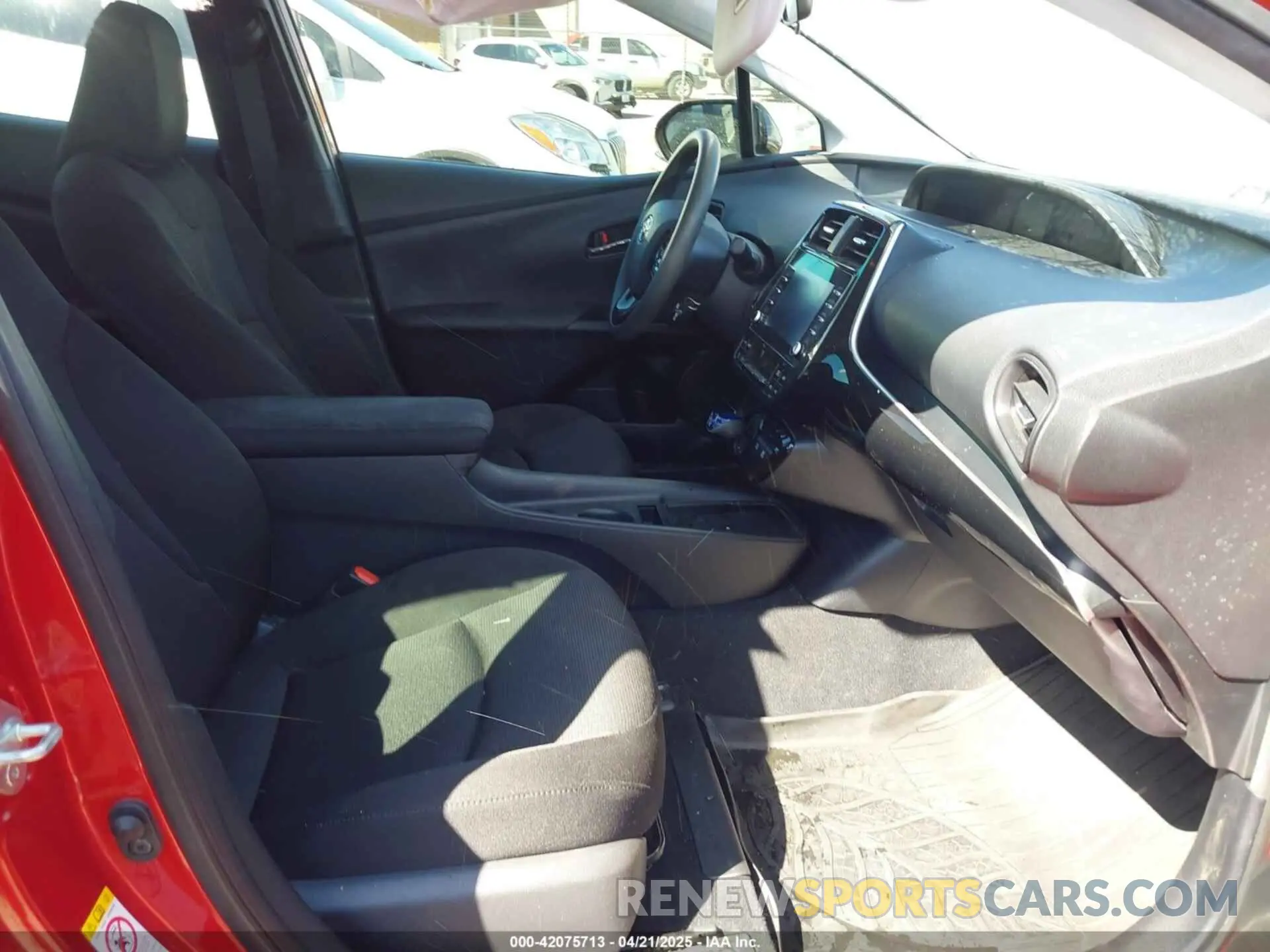 5 Photograph of a damaged car JTDKARFUXL3114644 TOYOTA PRIUS 2020
