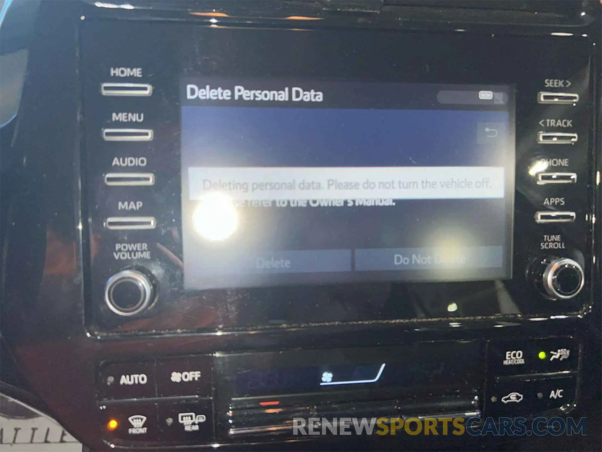 10 Photograph of a damaged car JTDKARFUXL3115230 TOYOTA PRIUS 2020