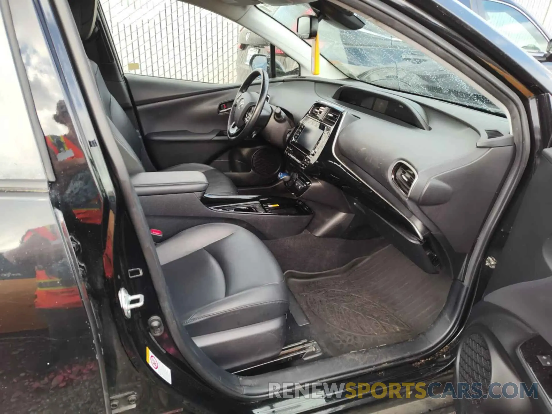 40 Photograph of a damaged car JTDKARFUXL3115230 TOYOTA PRIUS 2020