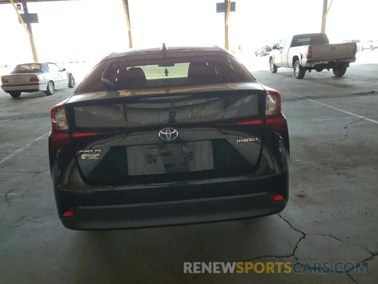 6 Photograph of a damaged car JTDKARFUXL3118256 TOYOTA PRIUS 2020
