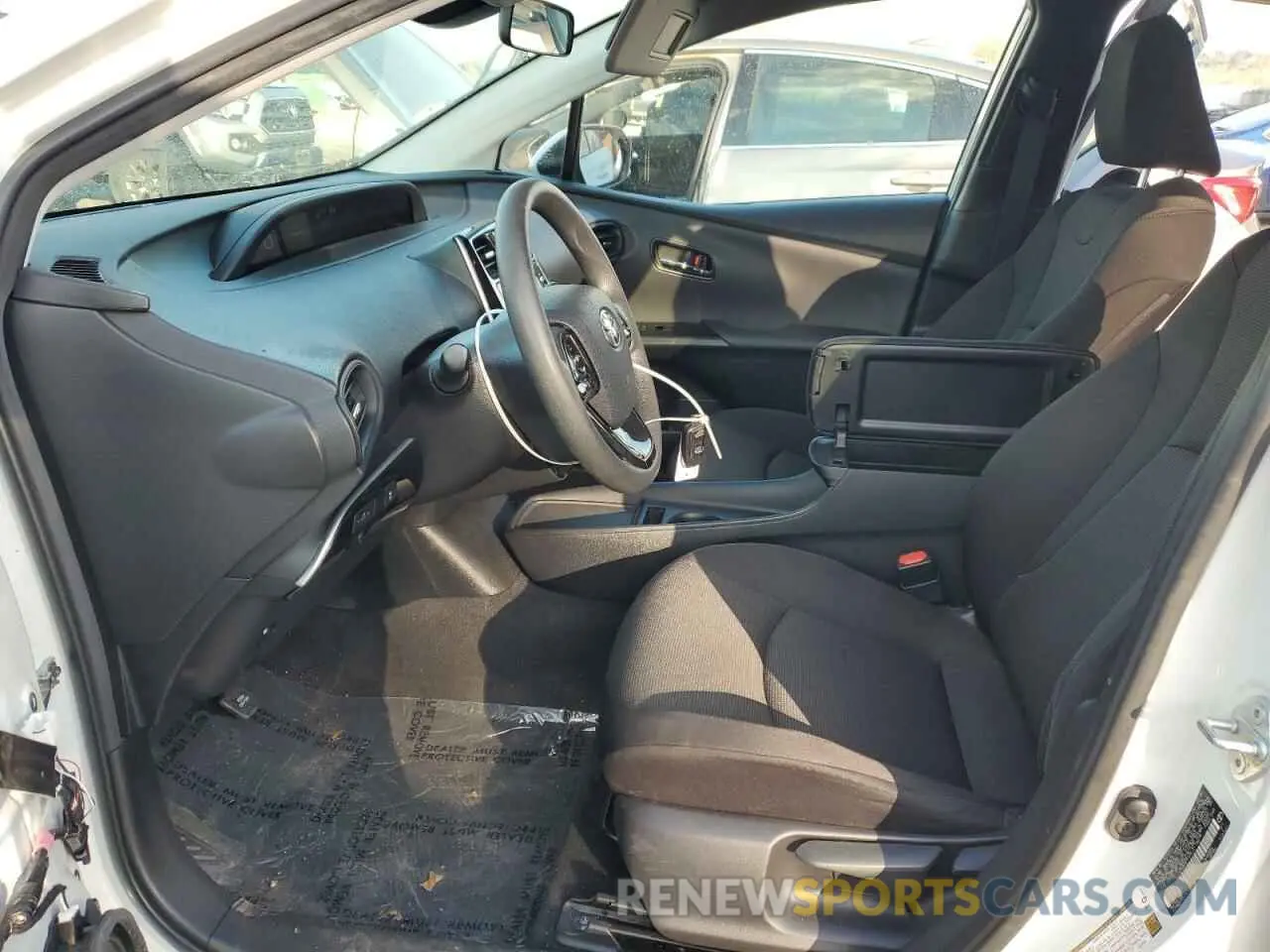7 Photograph of a damaged car JTDKARFUXL3119679 TOYOTA PRIUS 2020