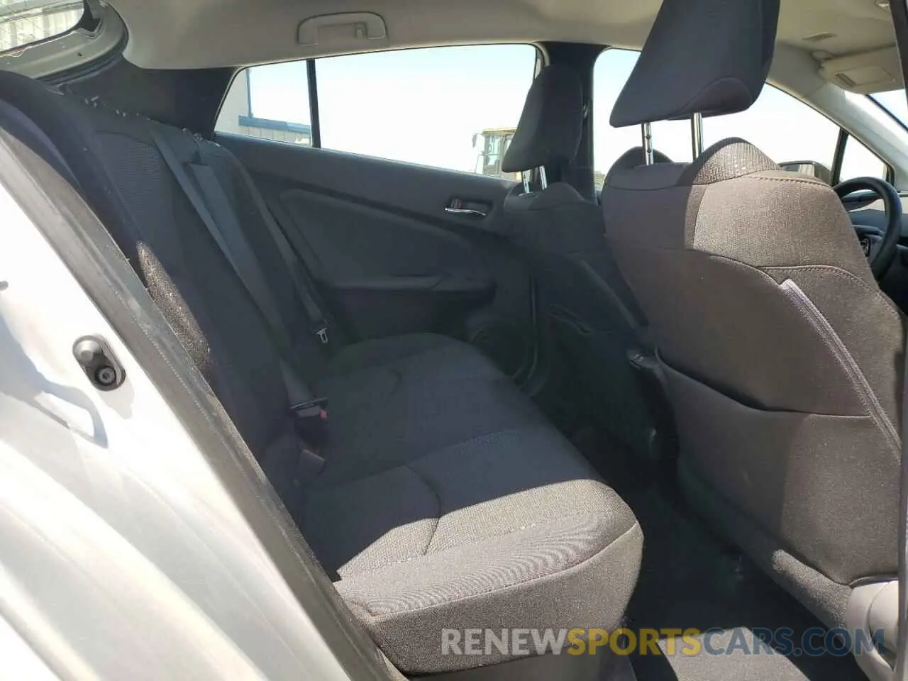 10 Photograph of a damaged car JTDKARFUXL3120671 TOYOTA PRIUS 2020