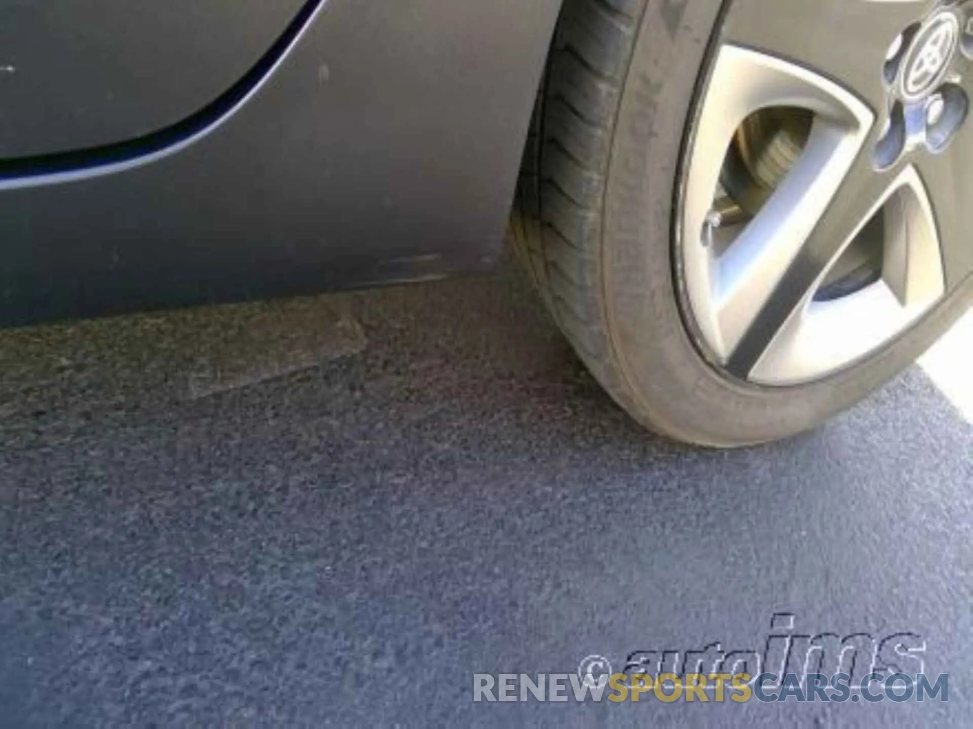 24 Photograph of a damaged car JTDKARFUXL3125336 TOYOTA PRIUS 2020